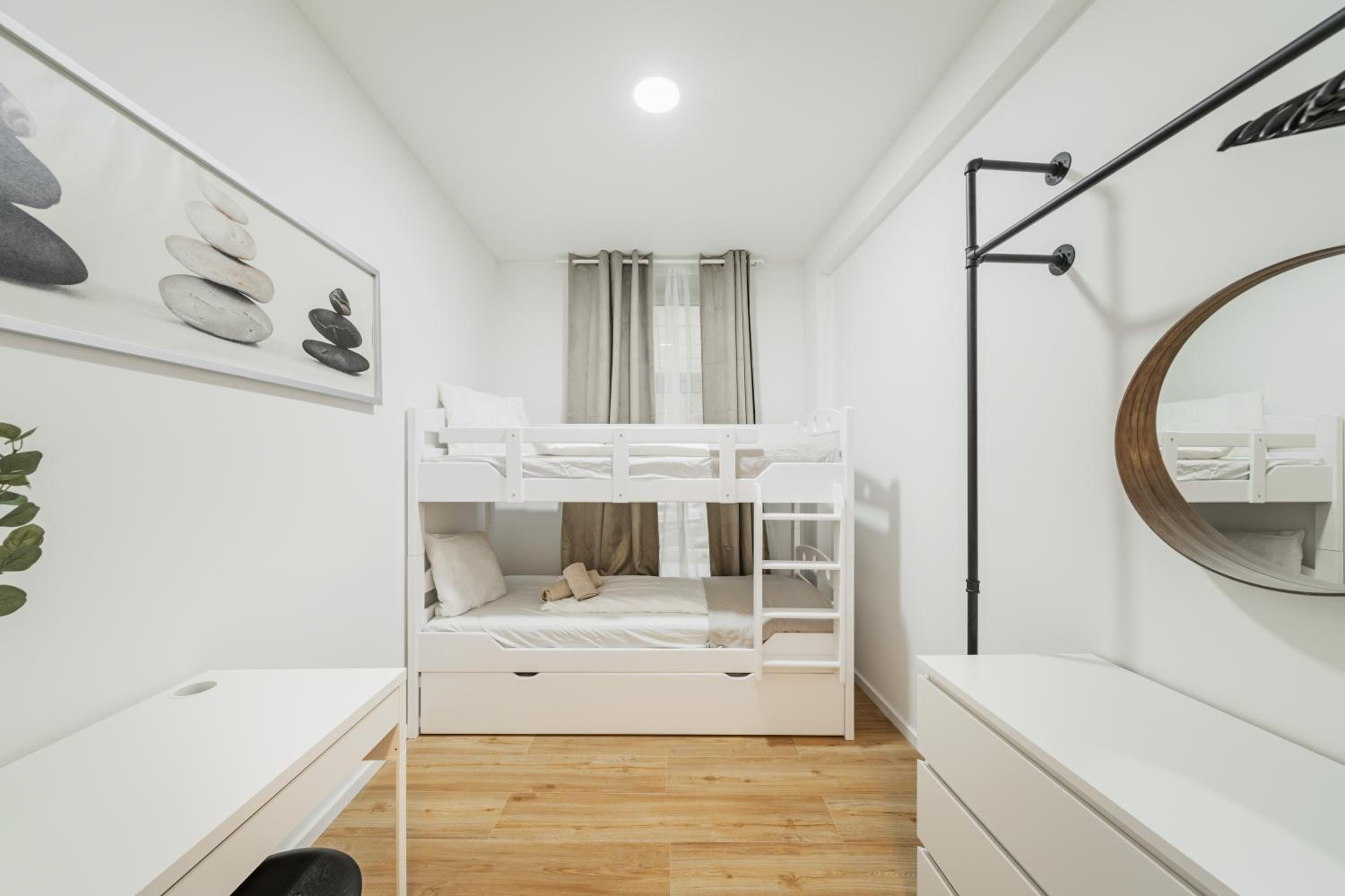 Central City Rooms by Home2