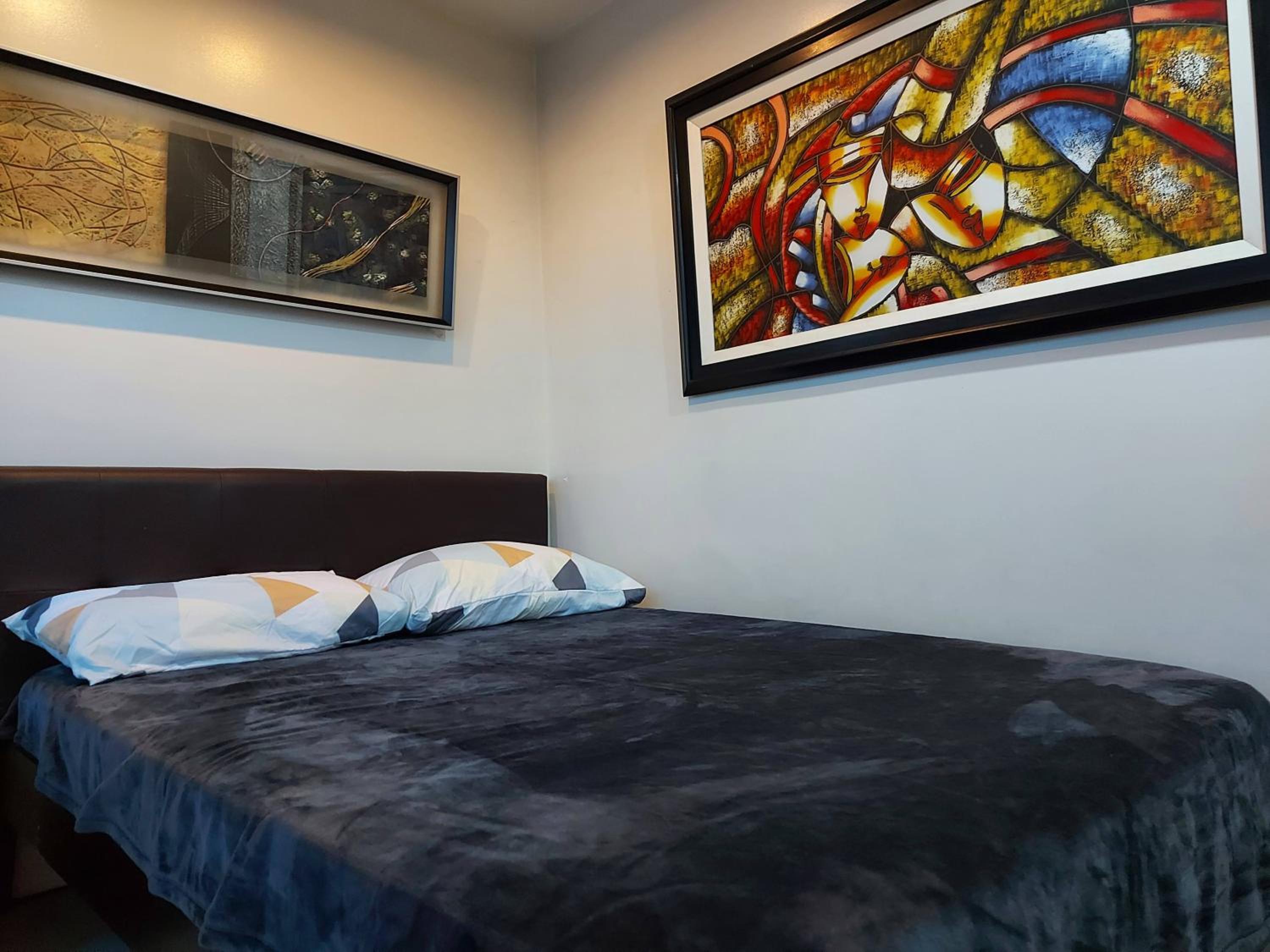 Comfy Bunkbed with Pool view 2