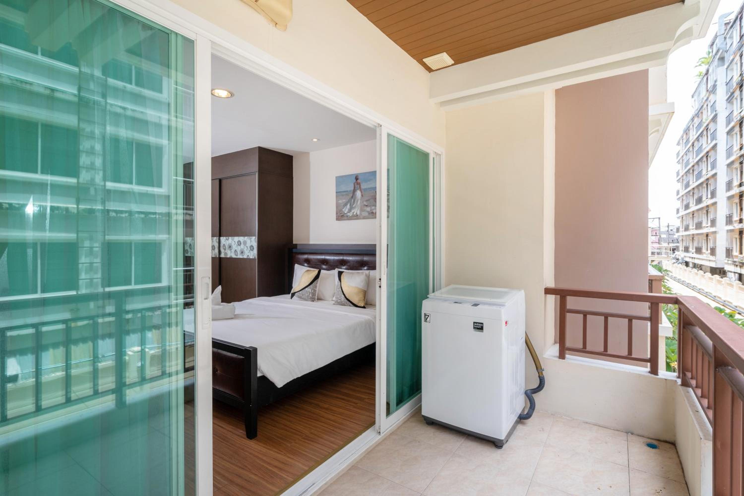 phuket villa patong beach