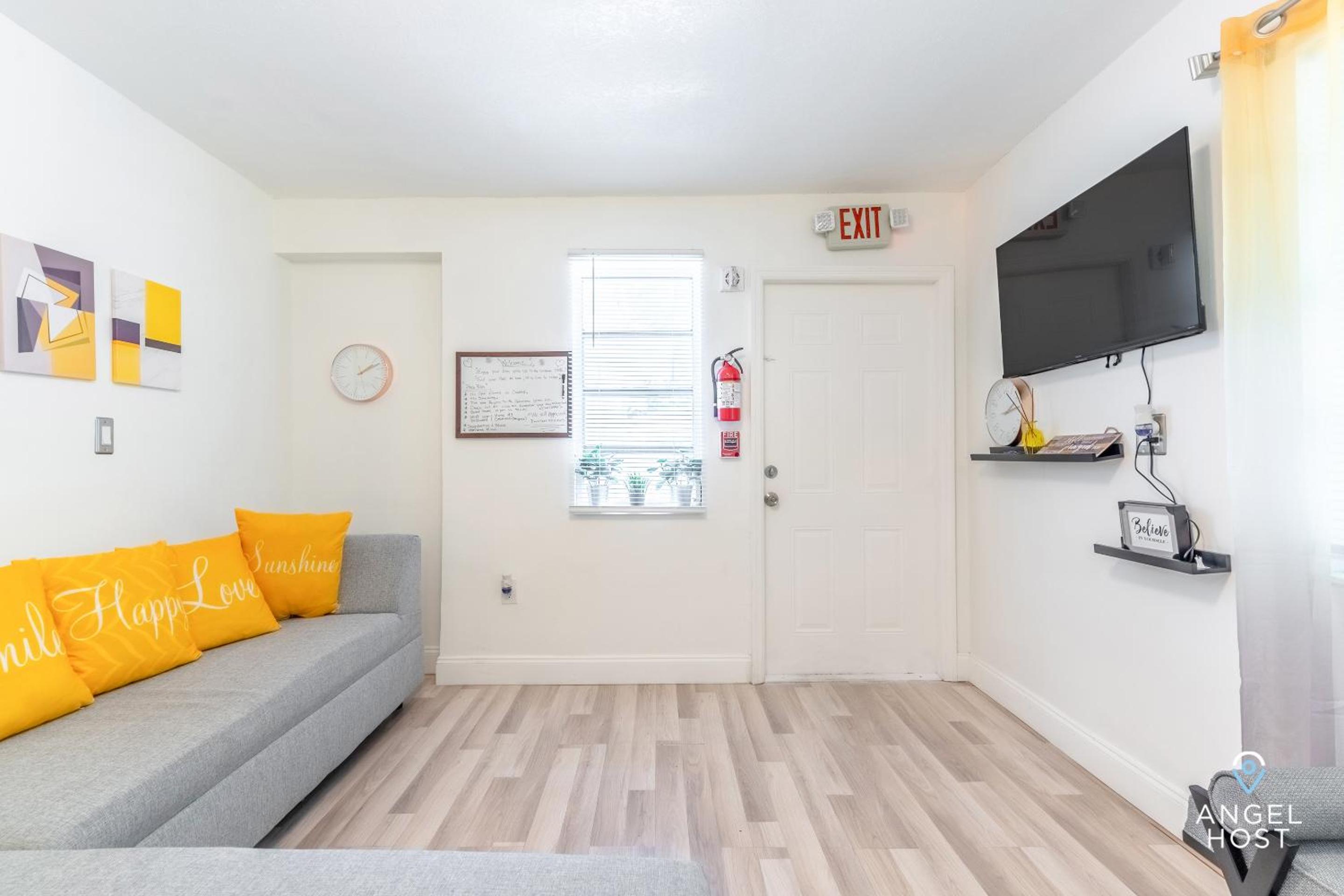 Residential Stay Heart of Design District, Near Wynwood