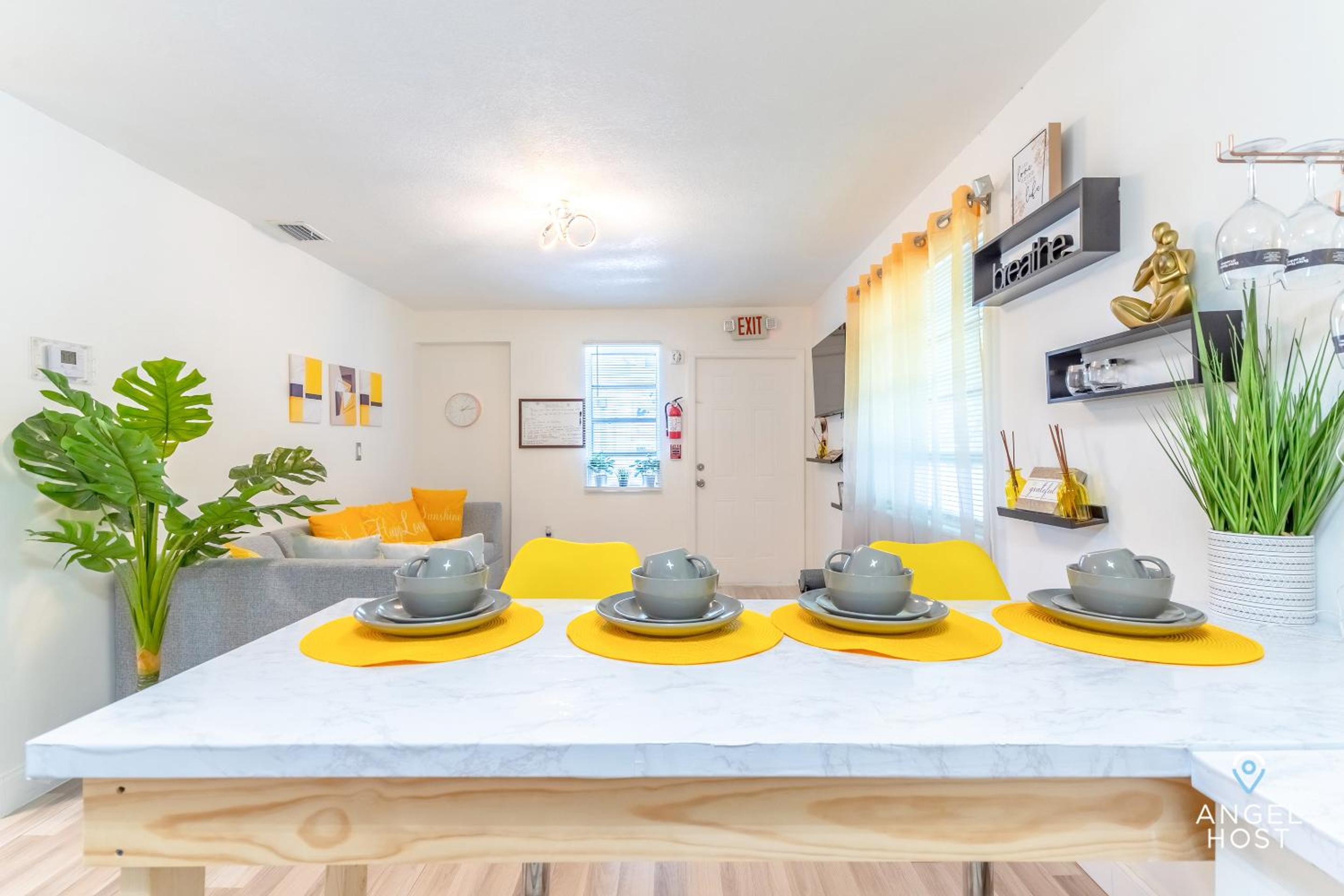 Residential Stay Heart of Design District, Near Wynwood