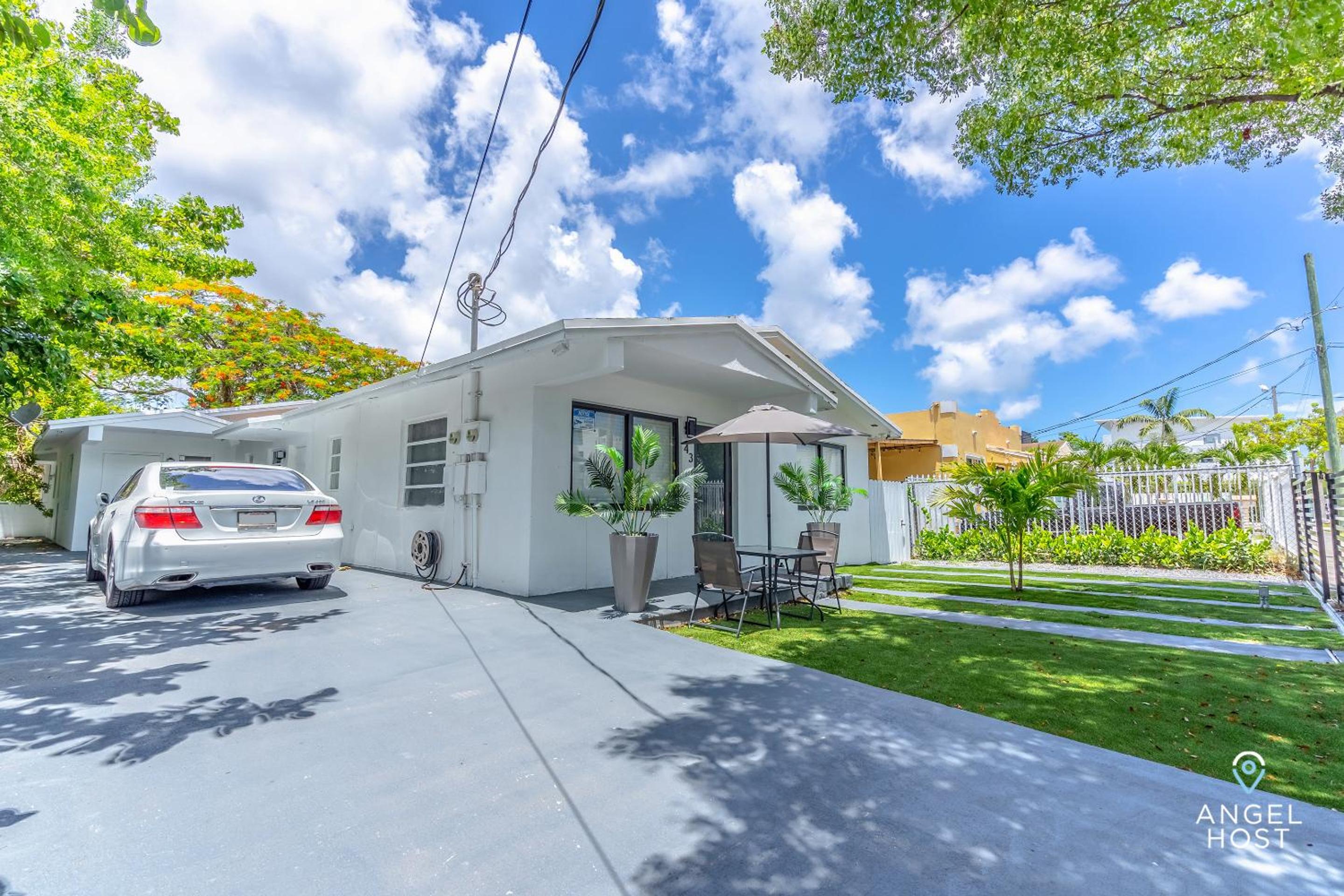Residential Stay Heart of Design District, Near Wynwood
