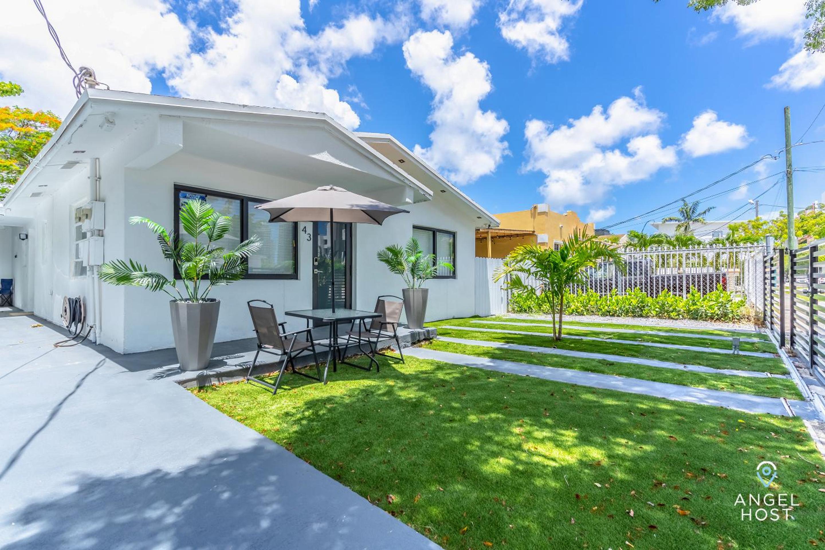 Residential Stay Heart of Design District, Near Wynwood