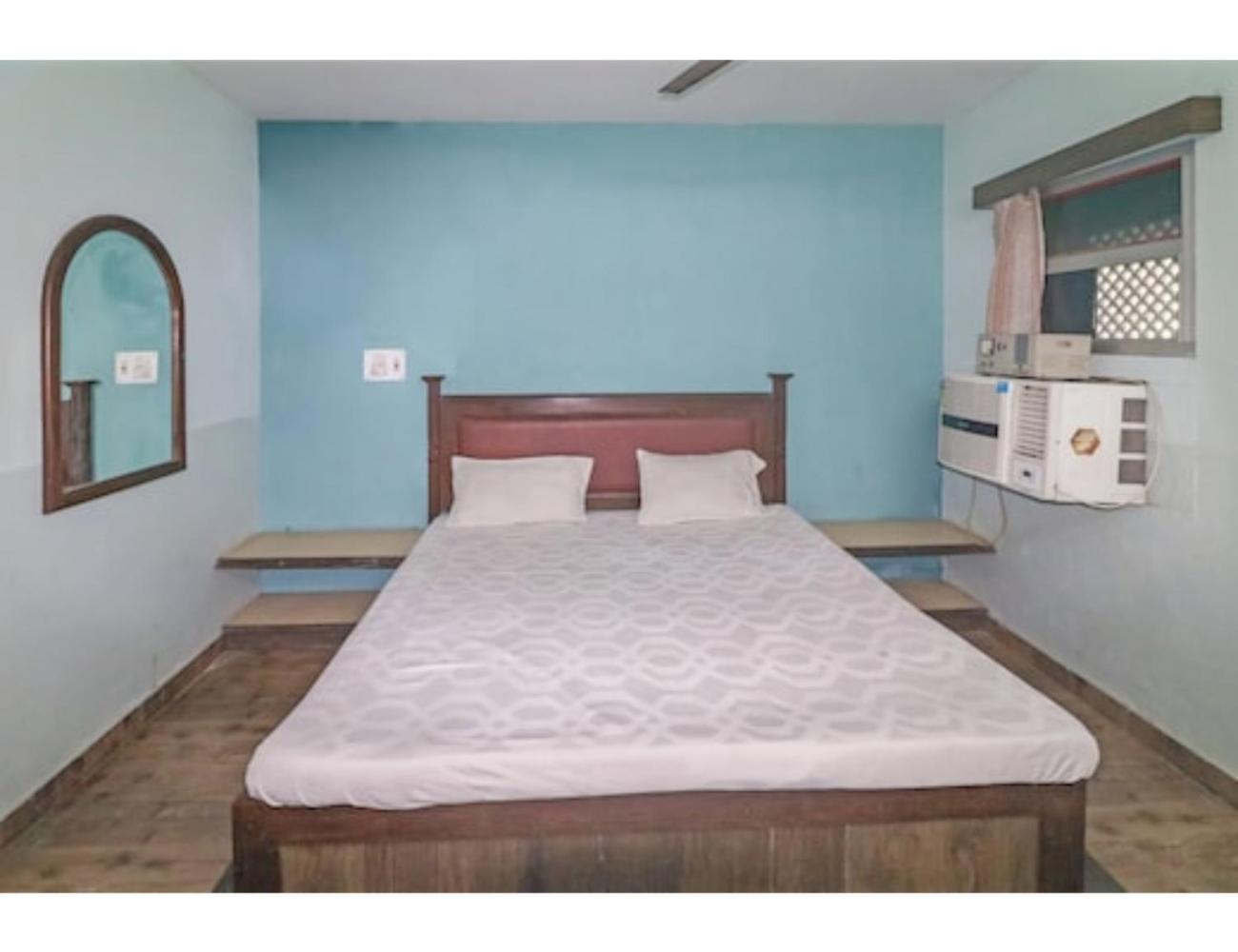 Hotel Dharamlok,Agra