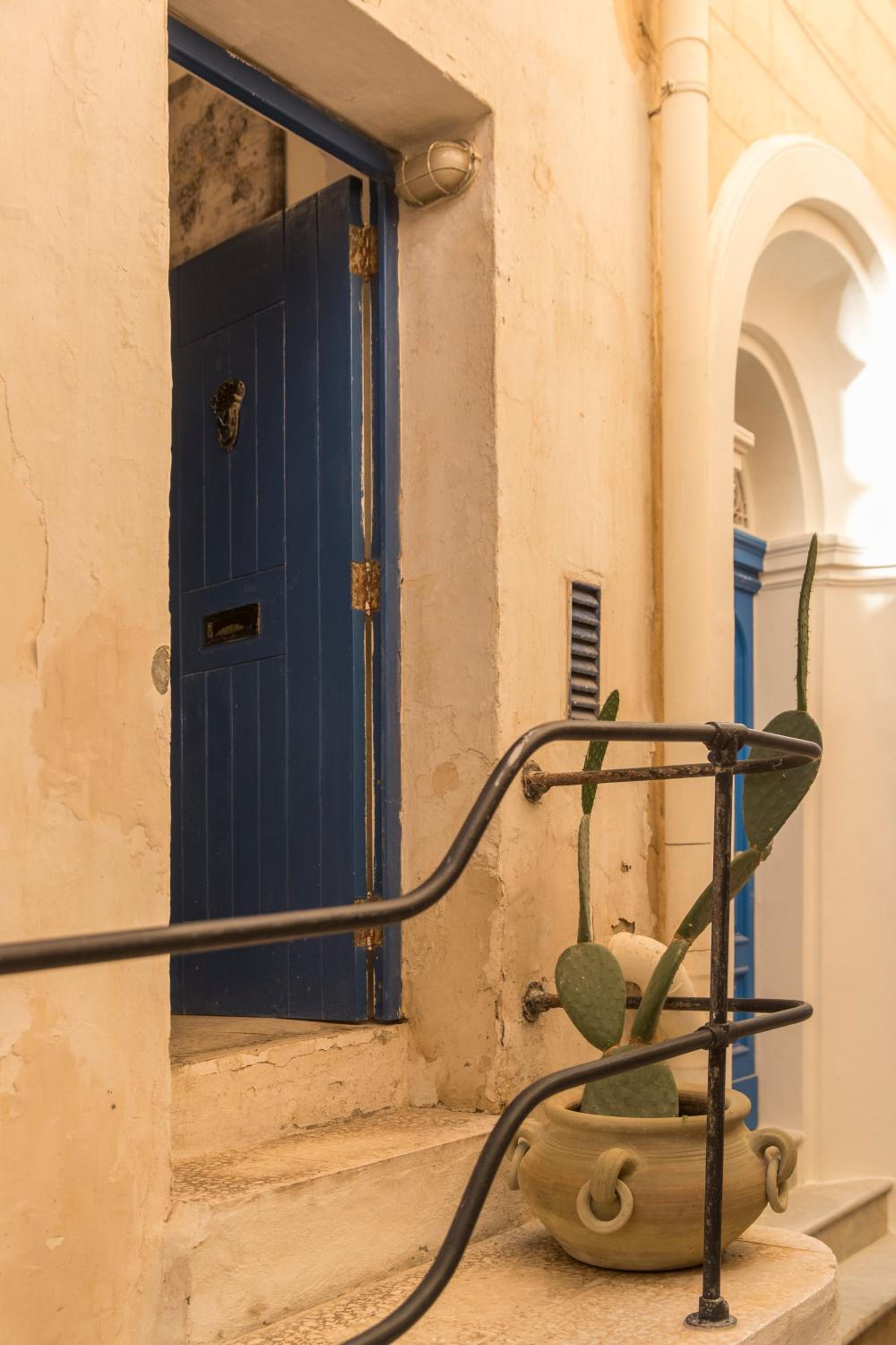 Valletta Collection - Old Theatre view 3