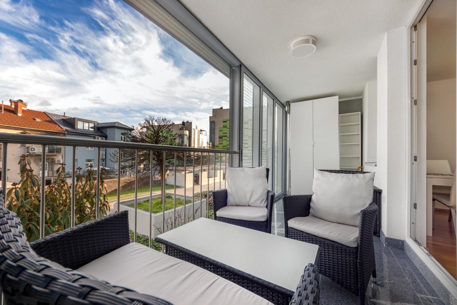 Attractive Njegoševa Apartment with a Balcony view 5