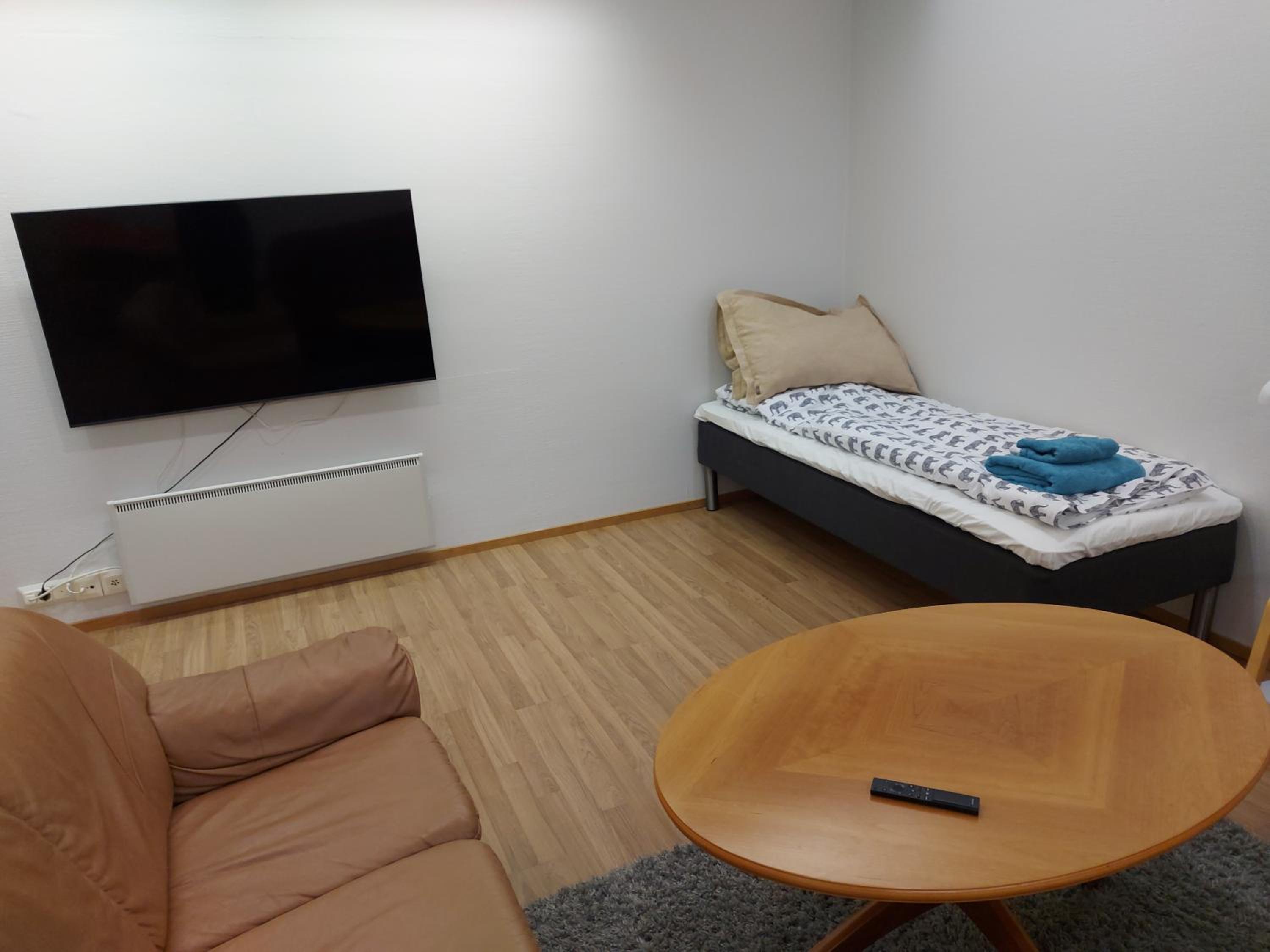 Photo 8