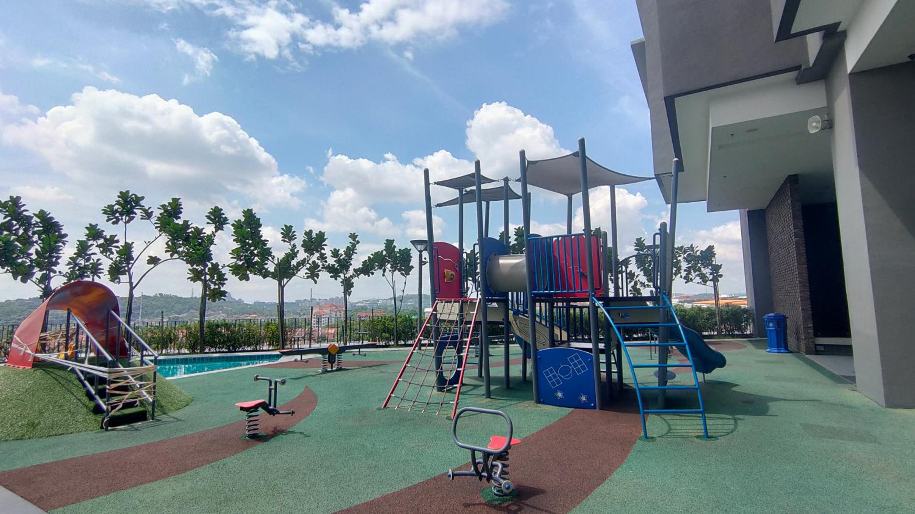 Comfy Tokma's Home Bangi - FREE Wifi, Netflix, InfinityPool view 5