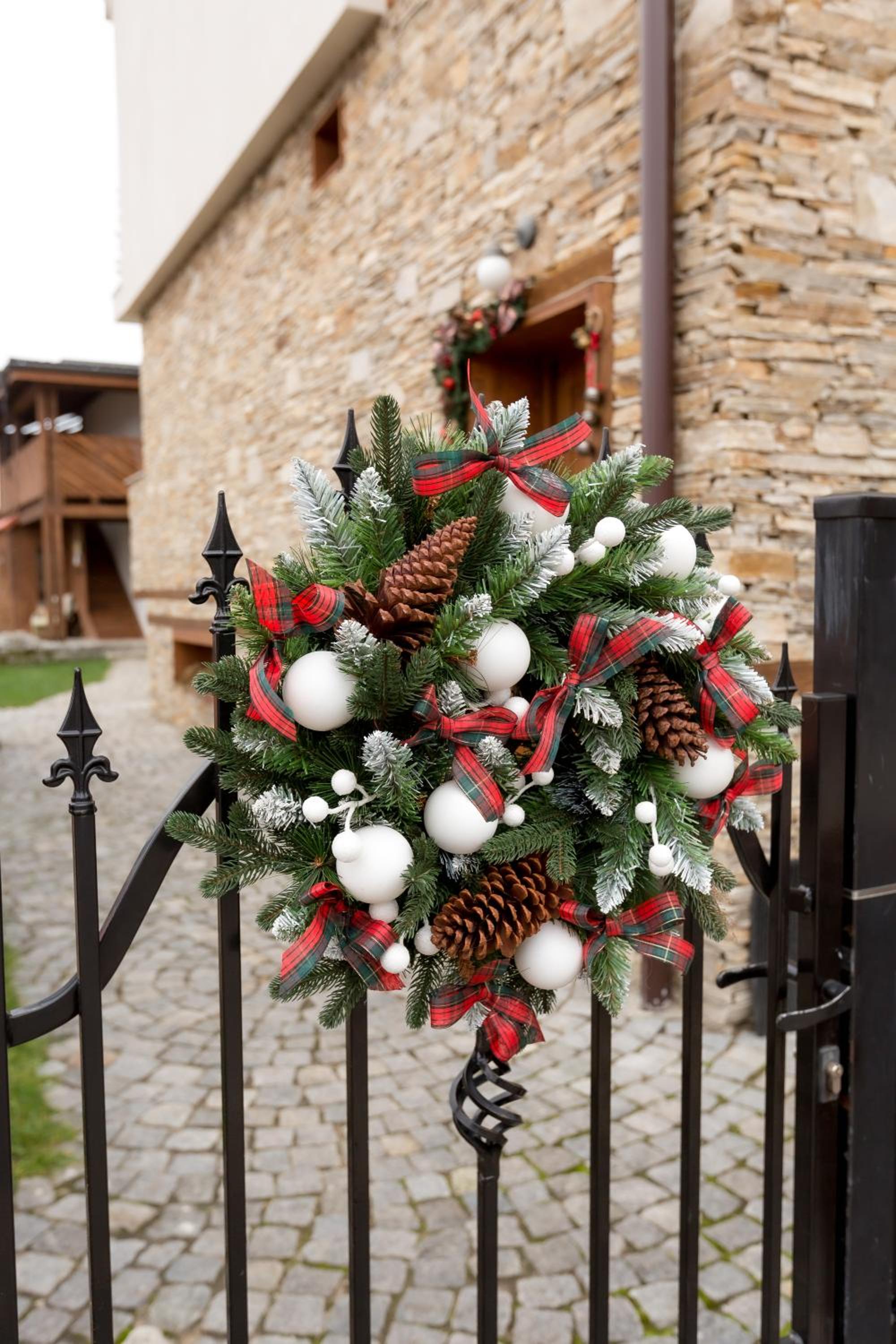 Къщи за гости Сноуфлейк Snowflake Chalet and Snowflake Lodge