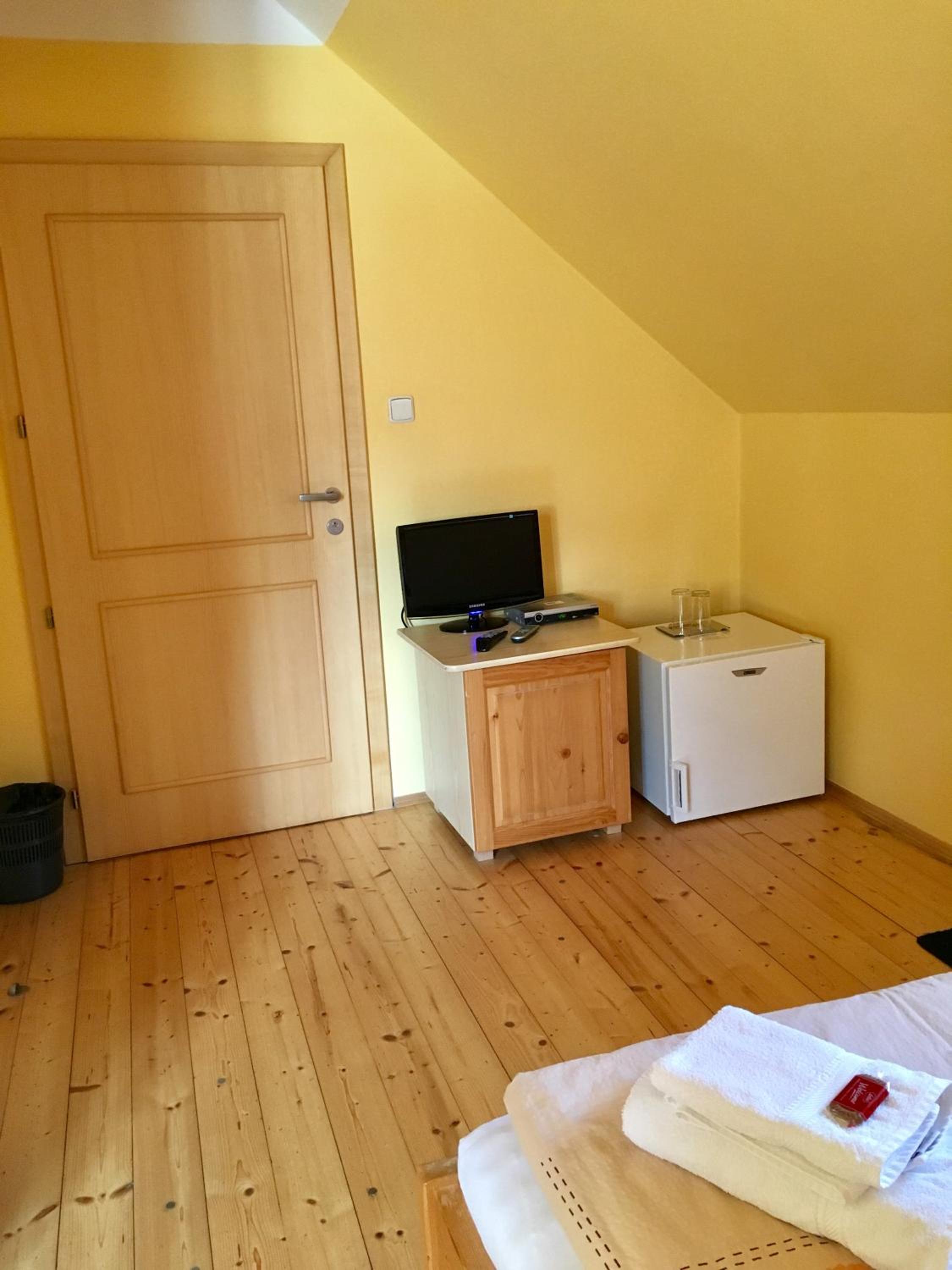 Photo 48