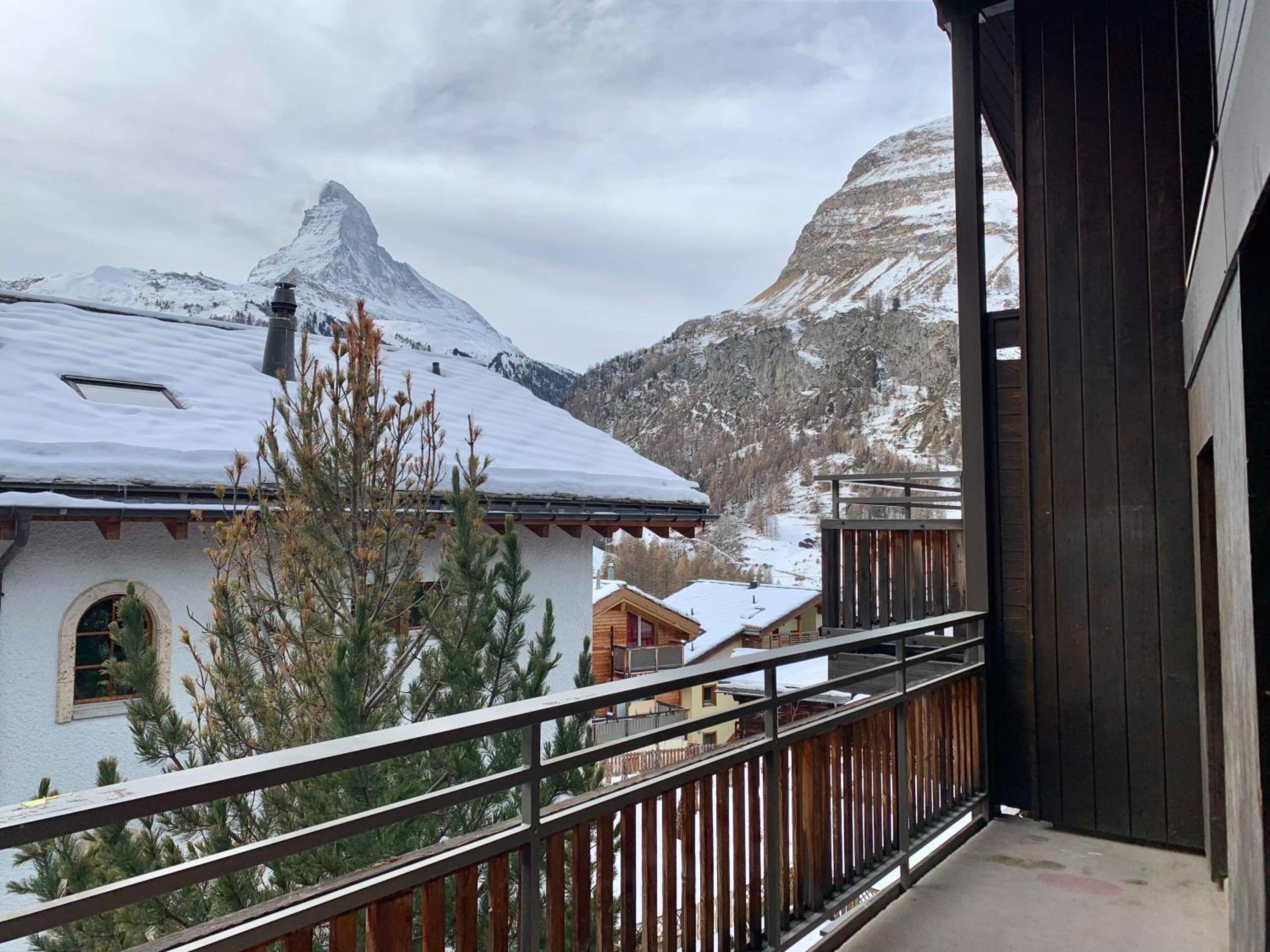 Haus Beta by Zermatt Premium Apartments view 5