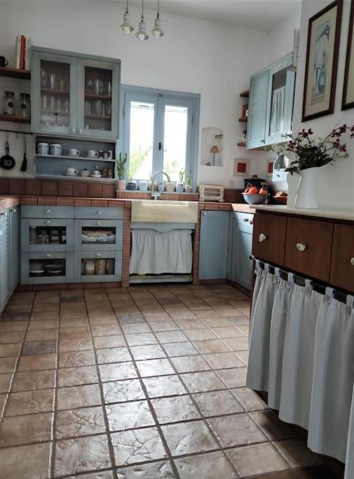 C & C _ Cycladic house with endless sea view photo 5