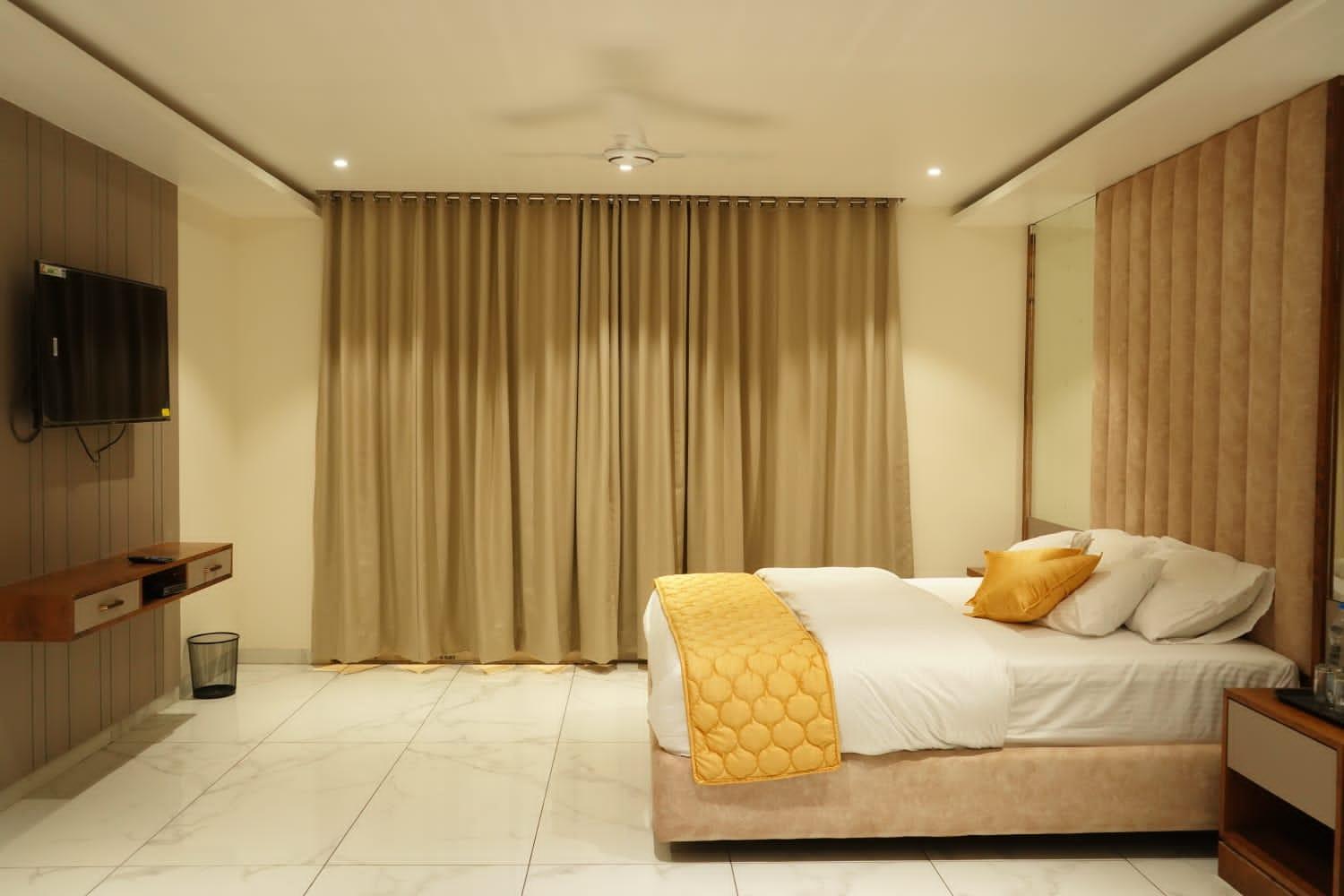 Shirdi Vacations - Sitara grand - Property Image 2