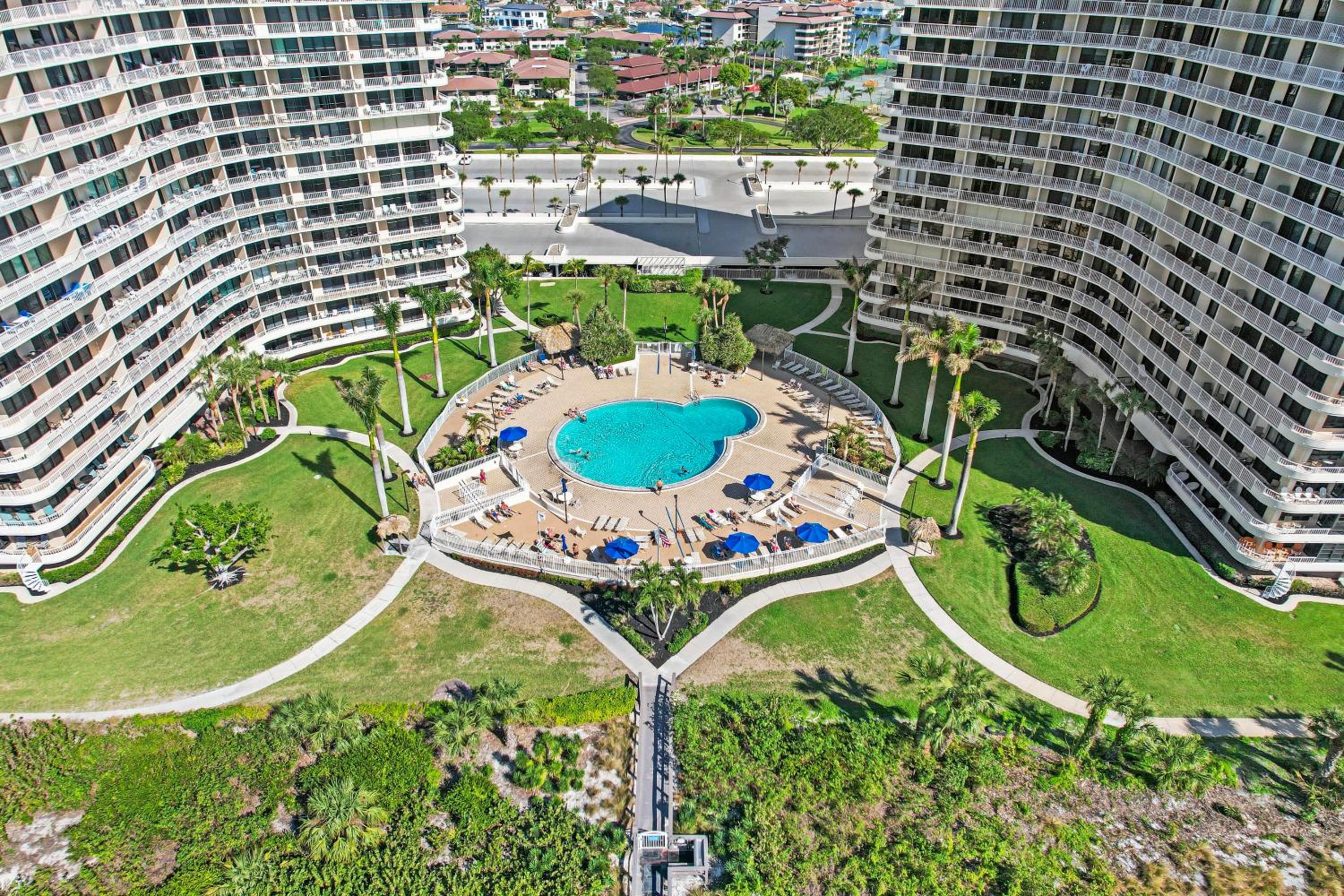 La Bella Vita on Marco - 1802 South Seas Tower 3 view 2