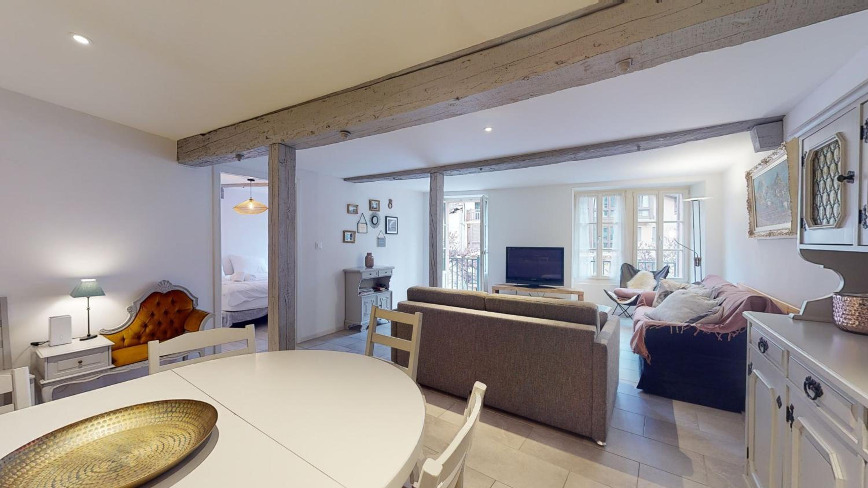 Beautiful apartment in the heart of the old city