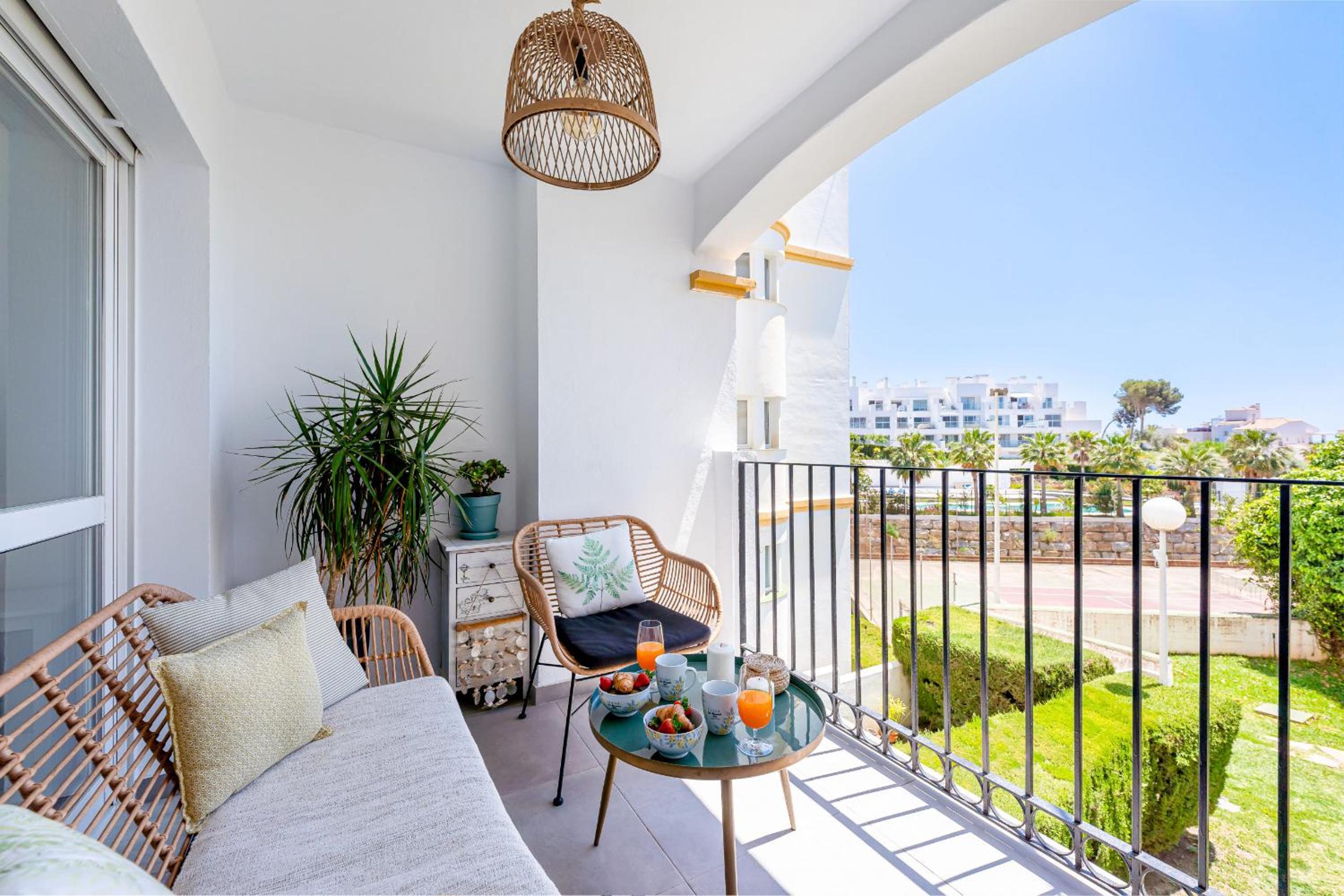 797 Holiday Rentals - Moderno piso para 4 cerca de la playa view 4