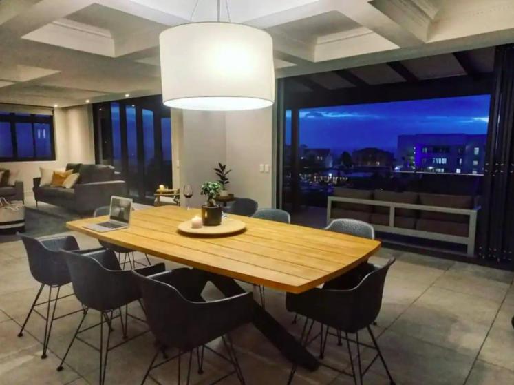 Ocean Penthouse - Hermanus Waterfront Apartments view 3