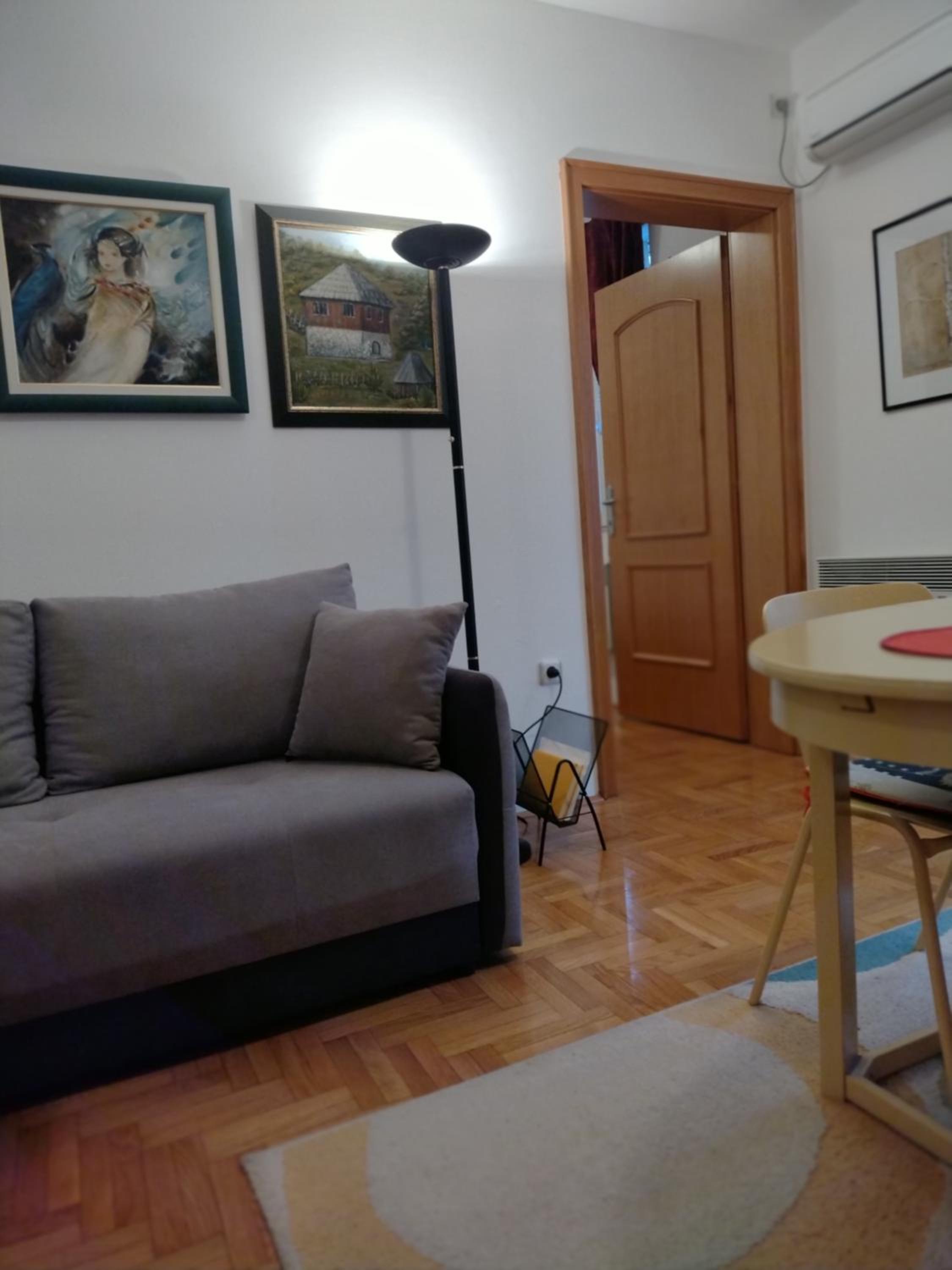 SRNA APARTMAN