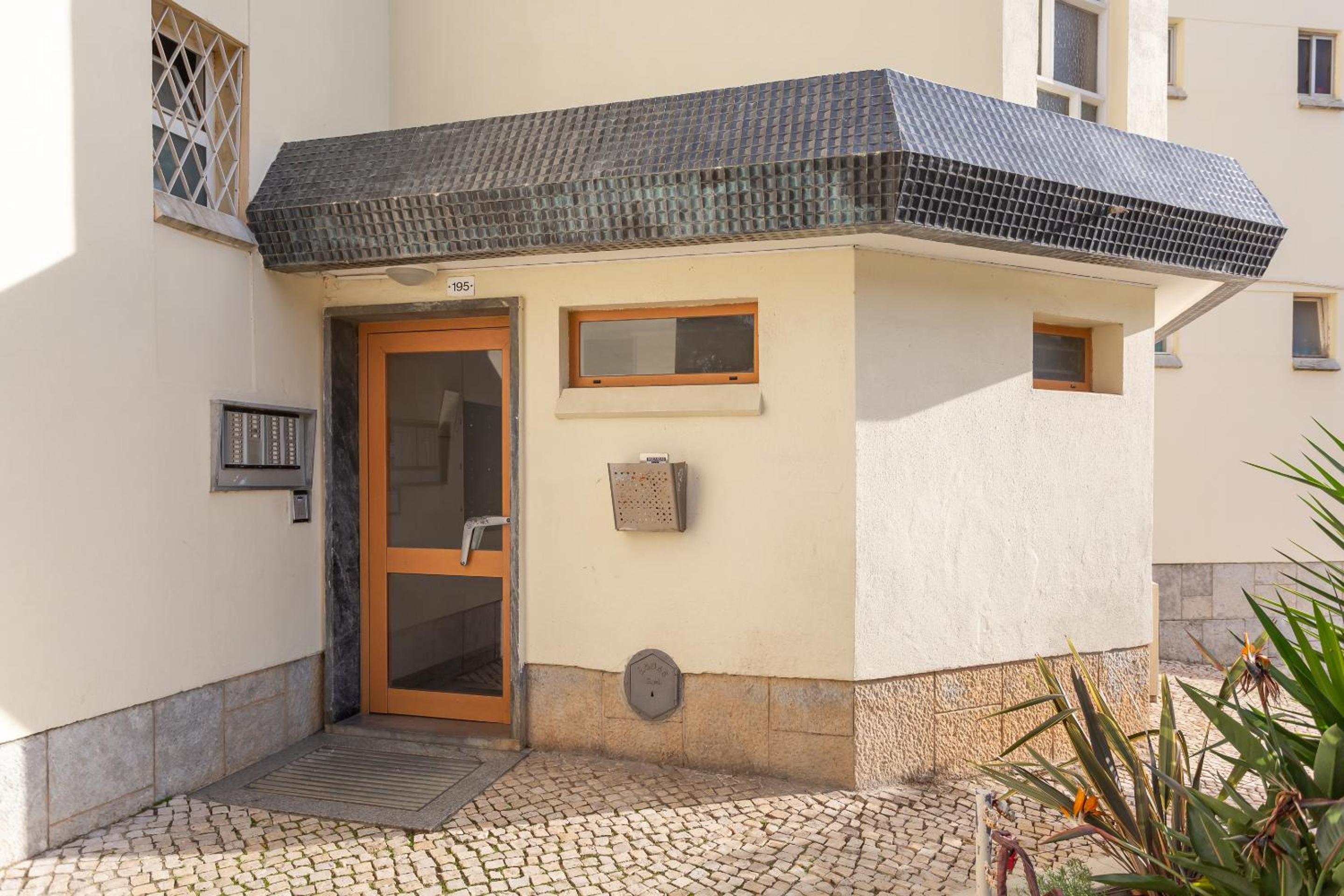 BeGuest Duplex Betty Cascais view 2