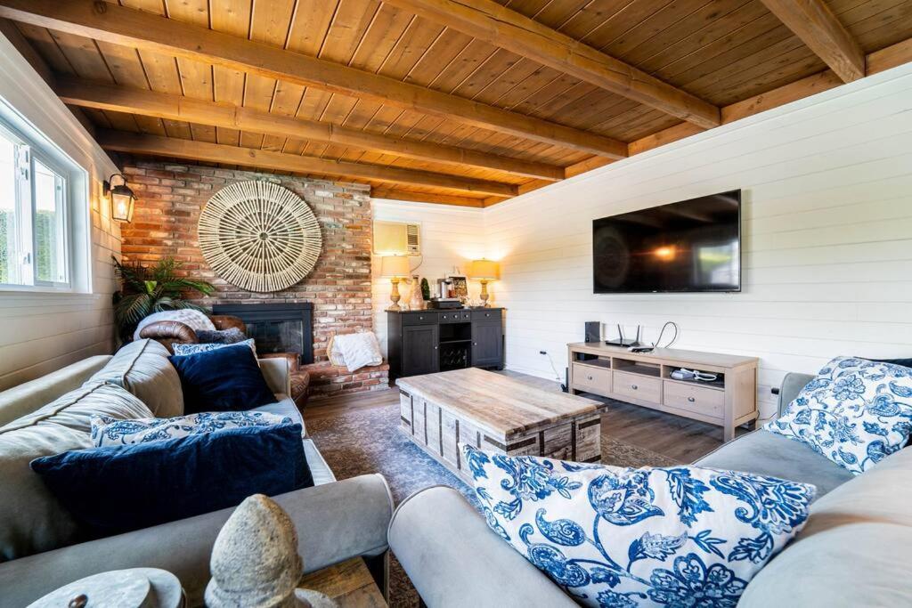 Private Pool Oasis/Disney 15mins /Disney+ HBO/Gym