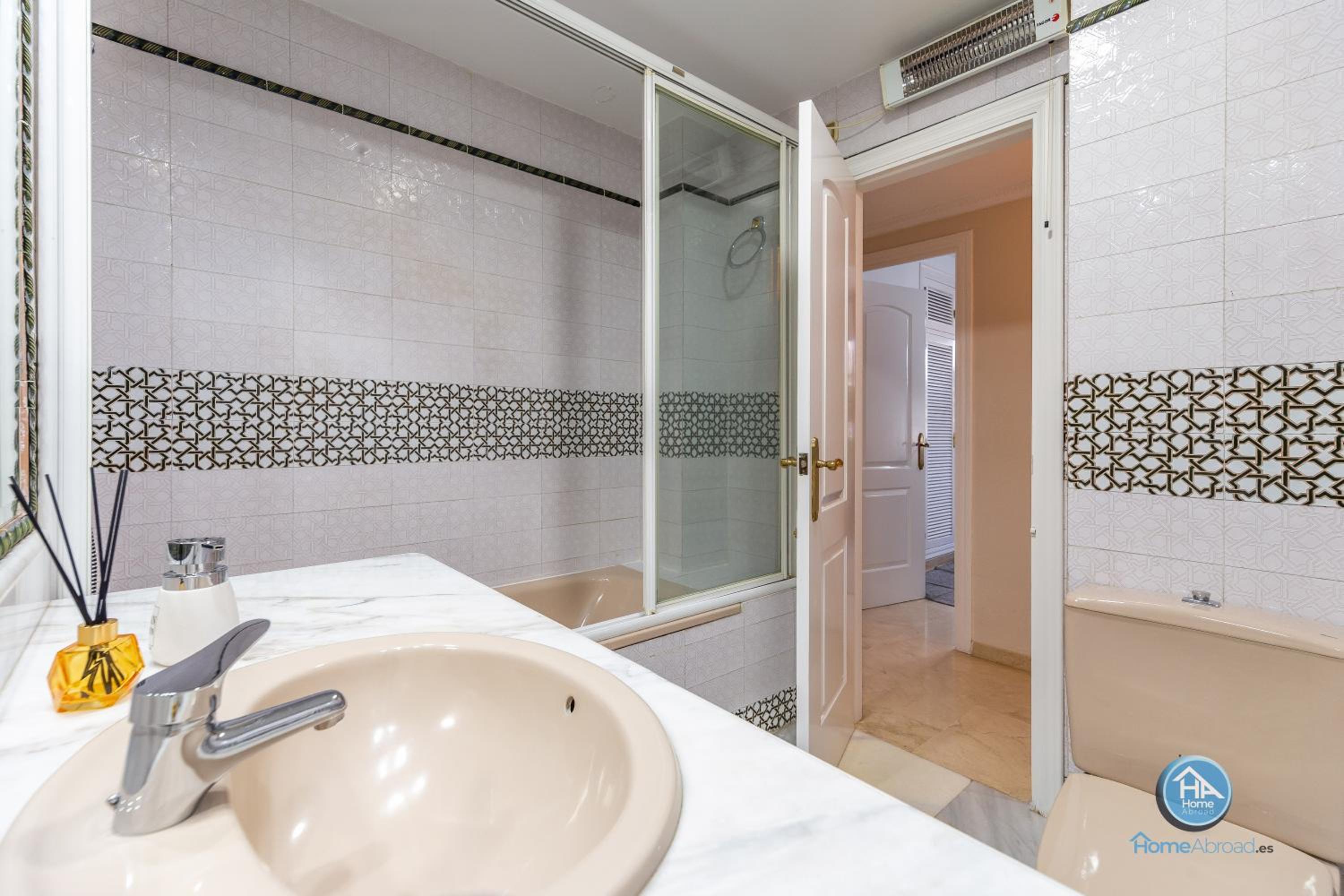 Super Exclusive Beach Fuengirola with free parking