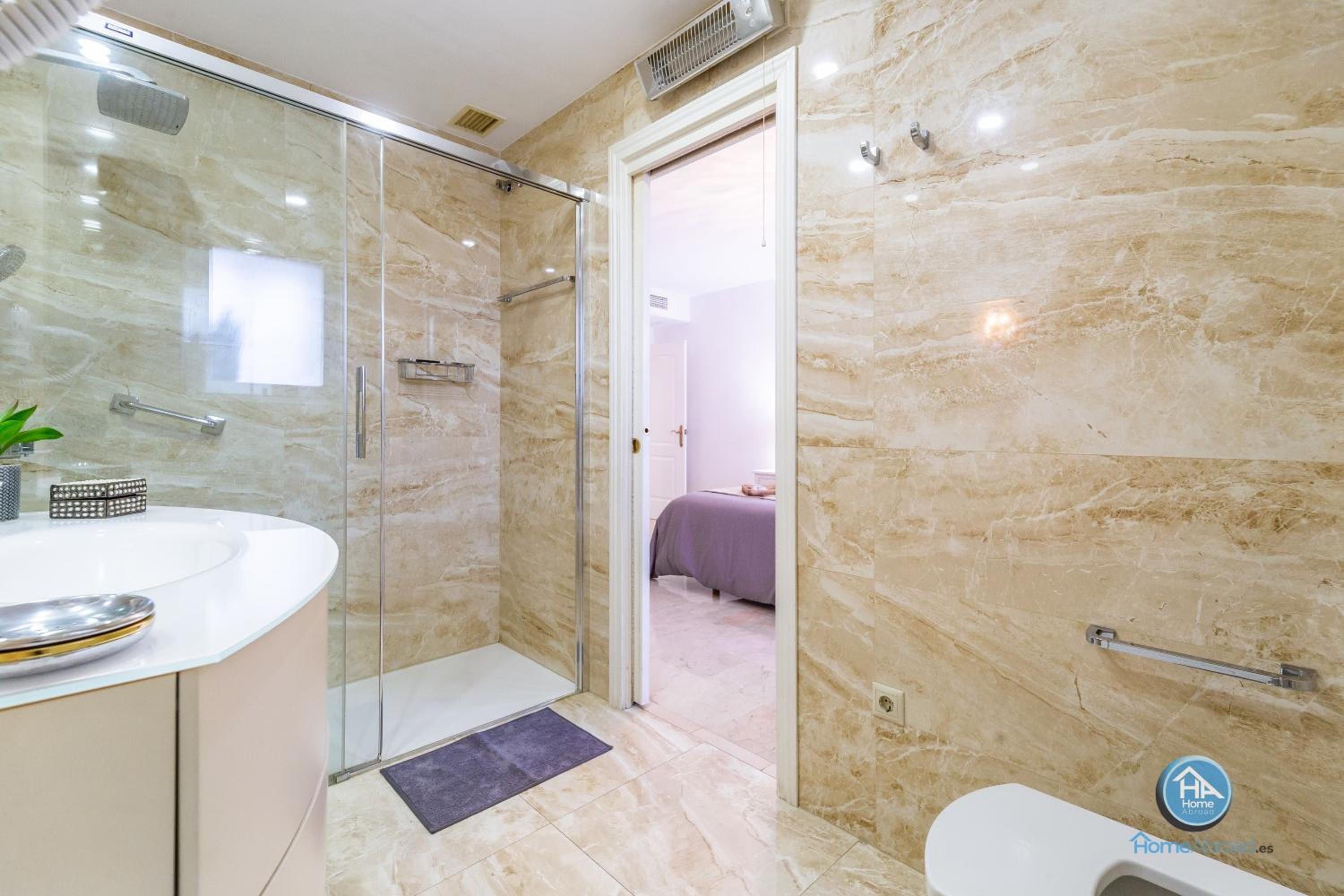Super Exclusive Beach Fuengirola with free parking