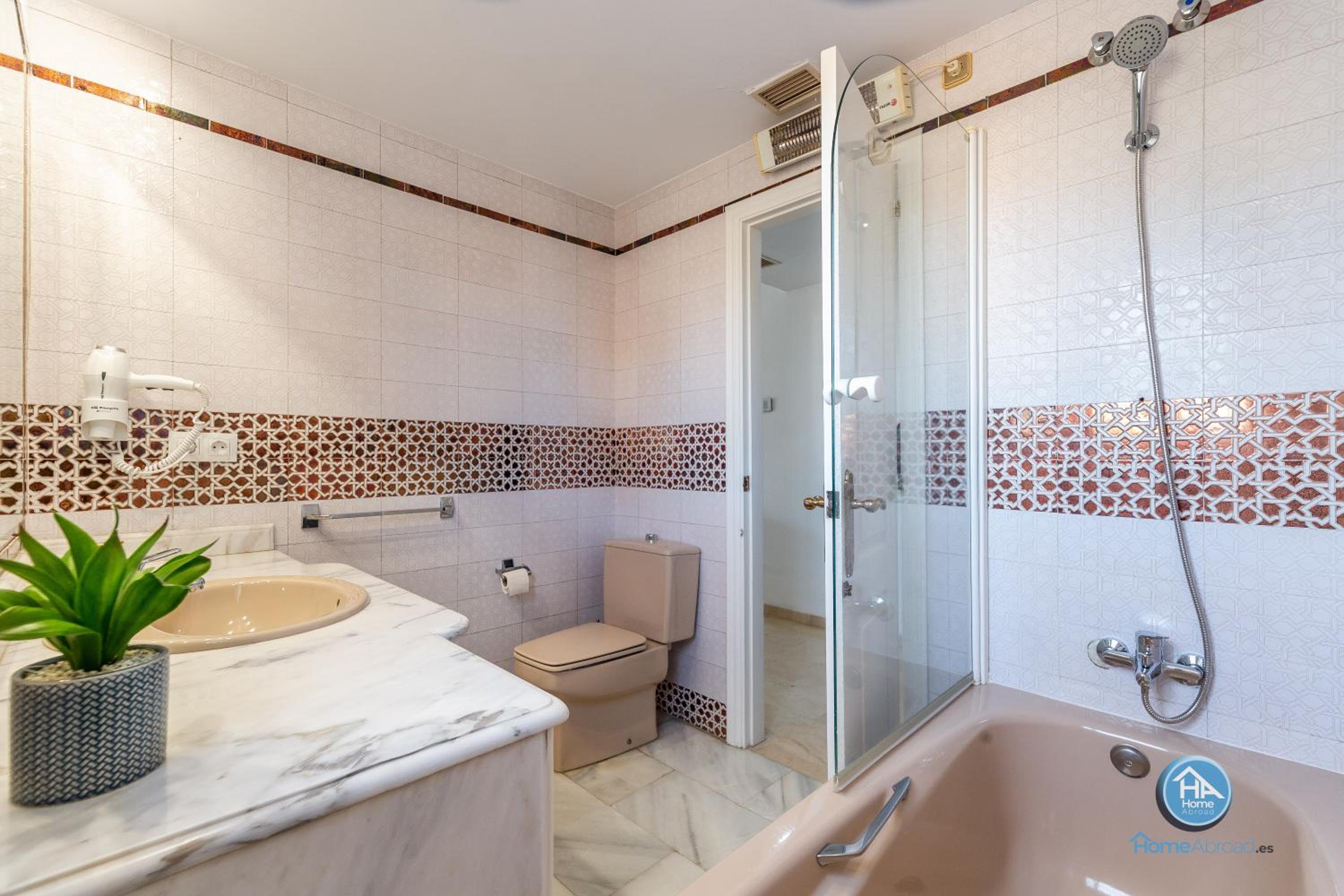 Super Exclusive Beach Fuengirola with free parking
