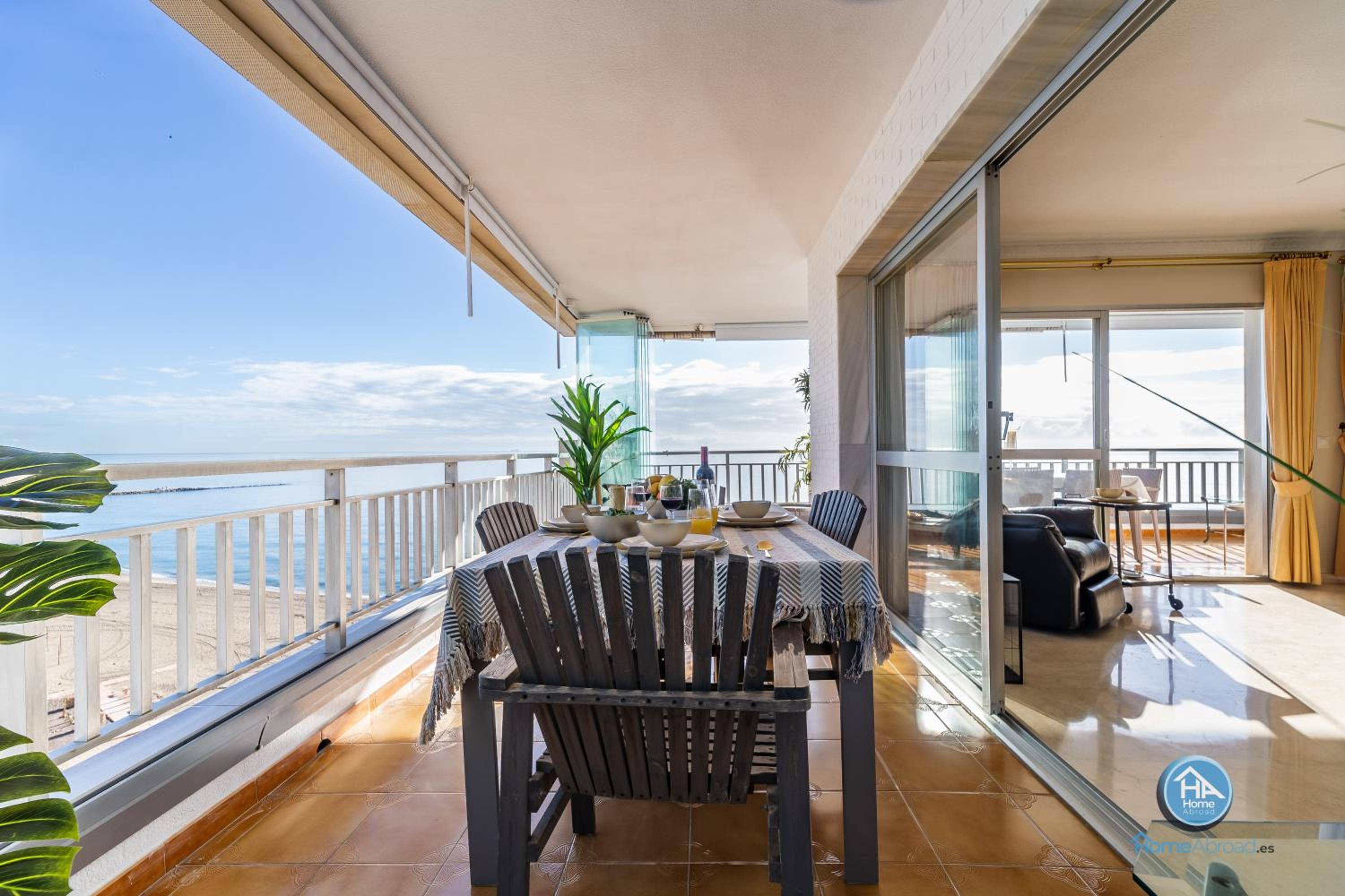 Super Exclusive Beach Fuengirola with free parking