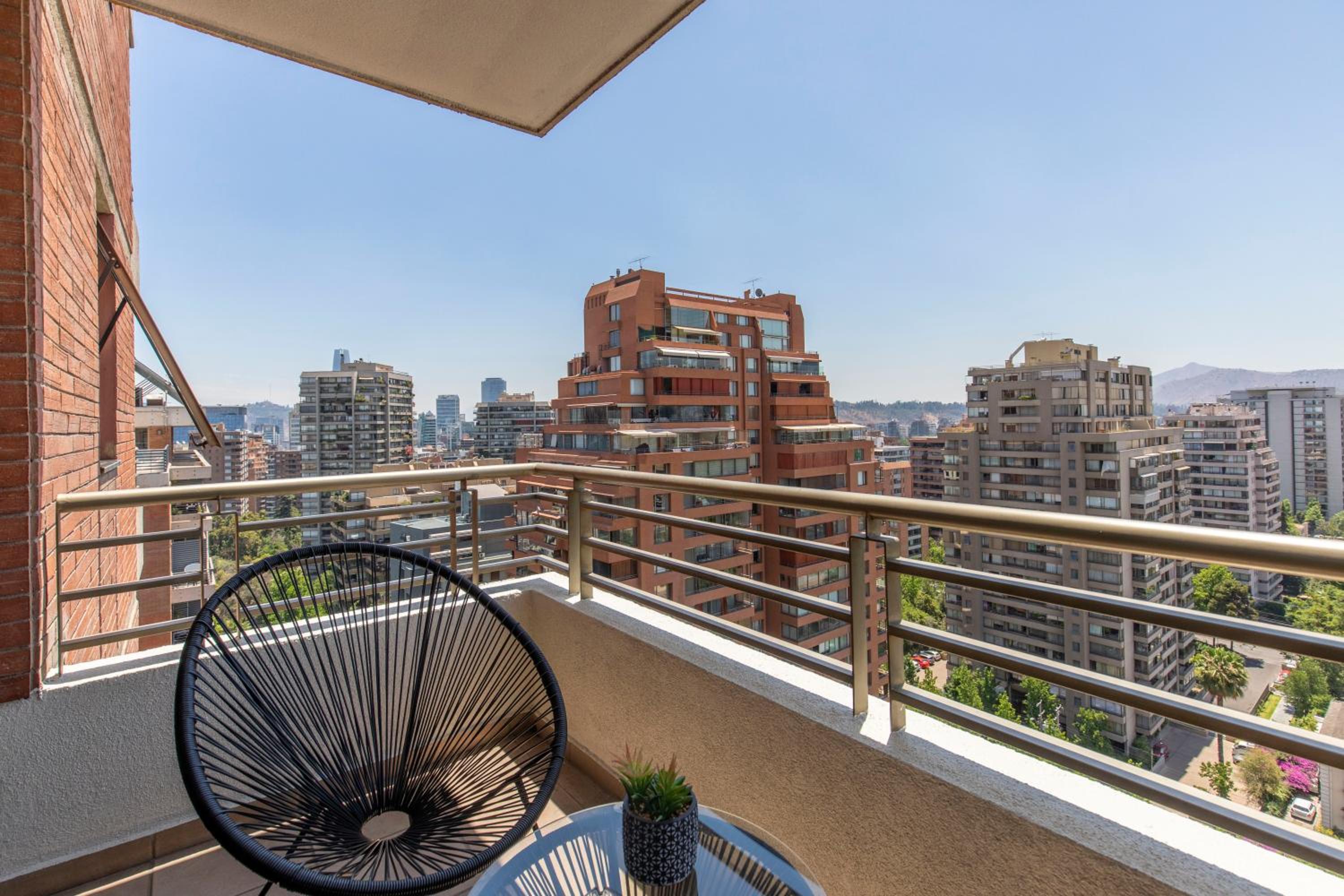 Gran vista - Metro, Parking, Mall avn22