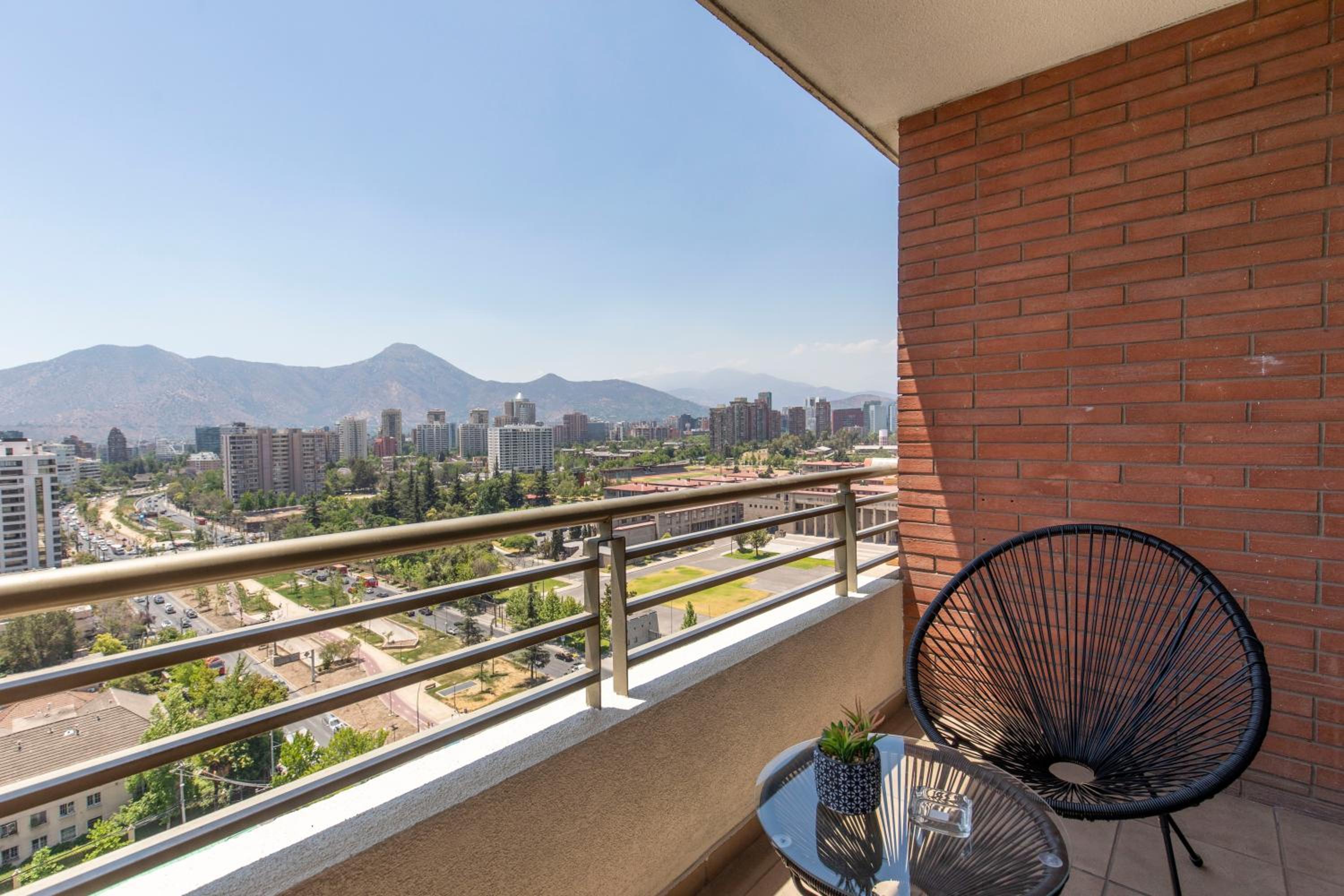 Gran vista - Metro, Parking, Mall avn22