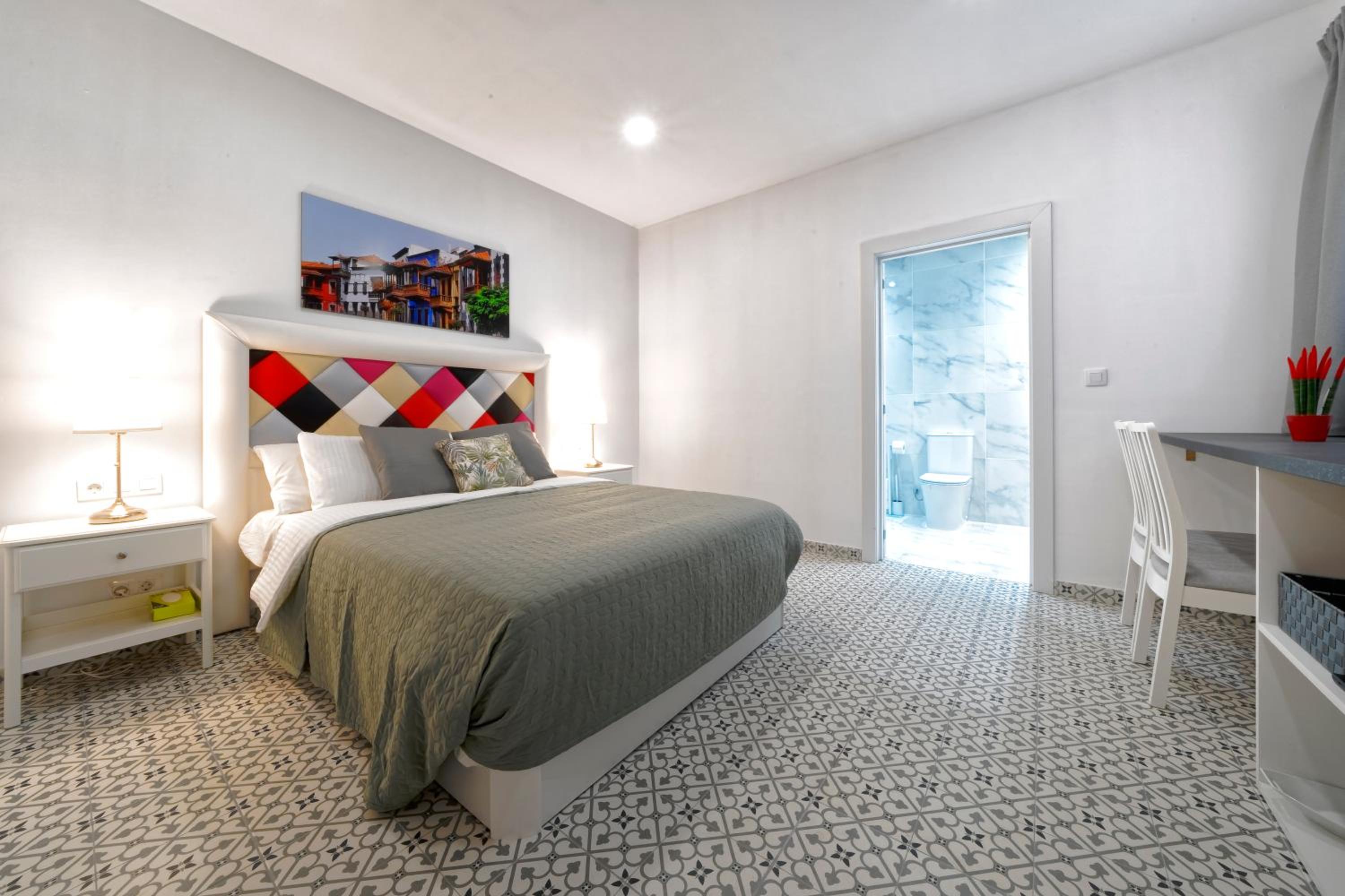 CASA VERDE Comfortable Air-Conditioned Modern Apartments
