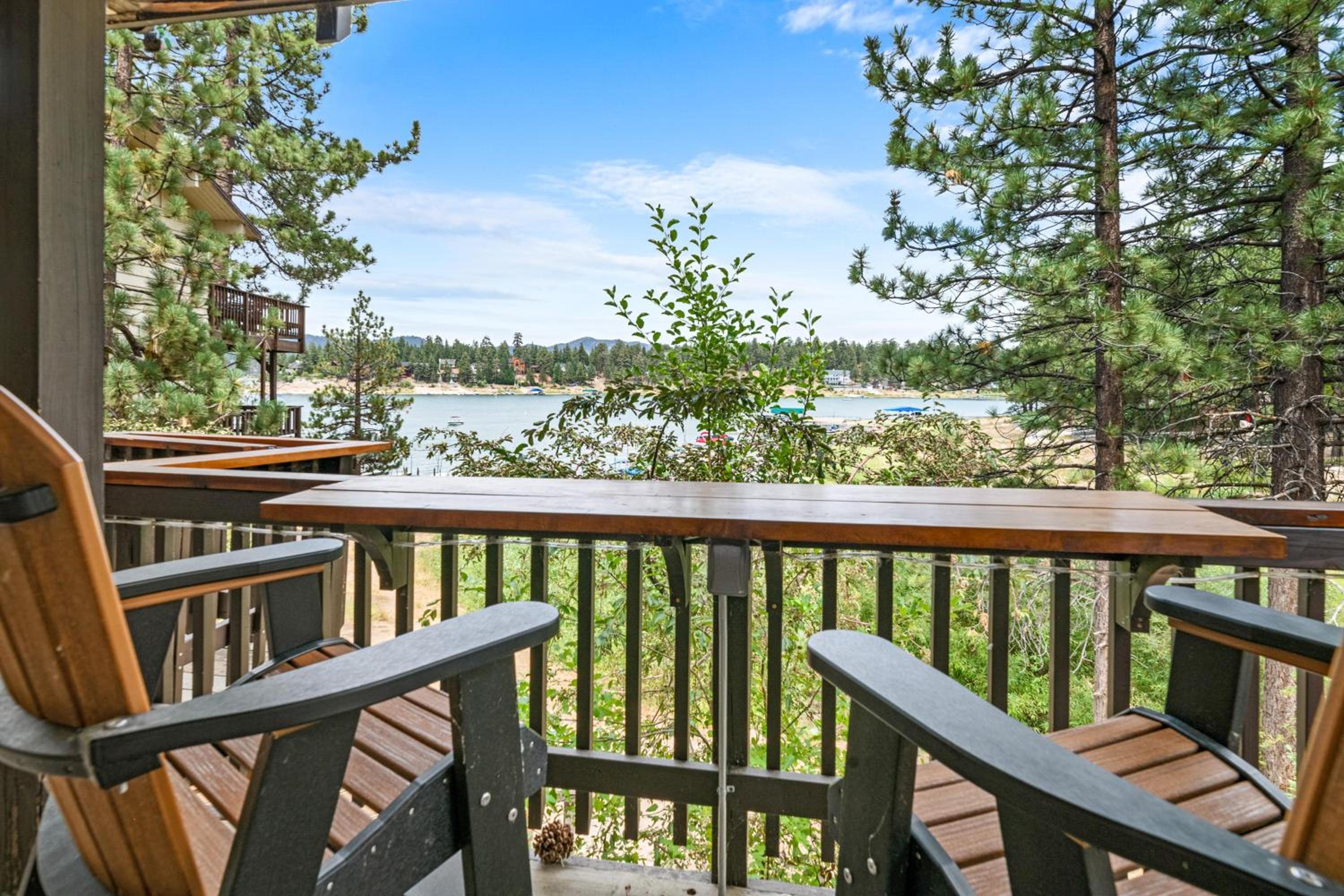 Lakefront the Cove - On the Lake view 3