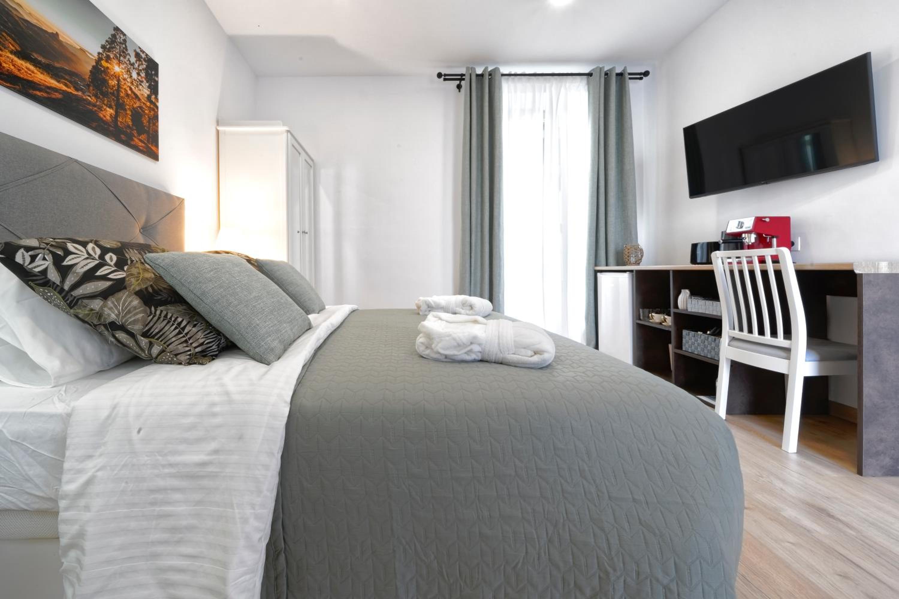 CASA VERDE Comfortable Air-Conditioned Modern Apartments