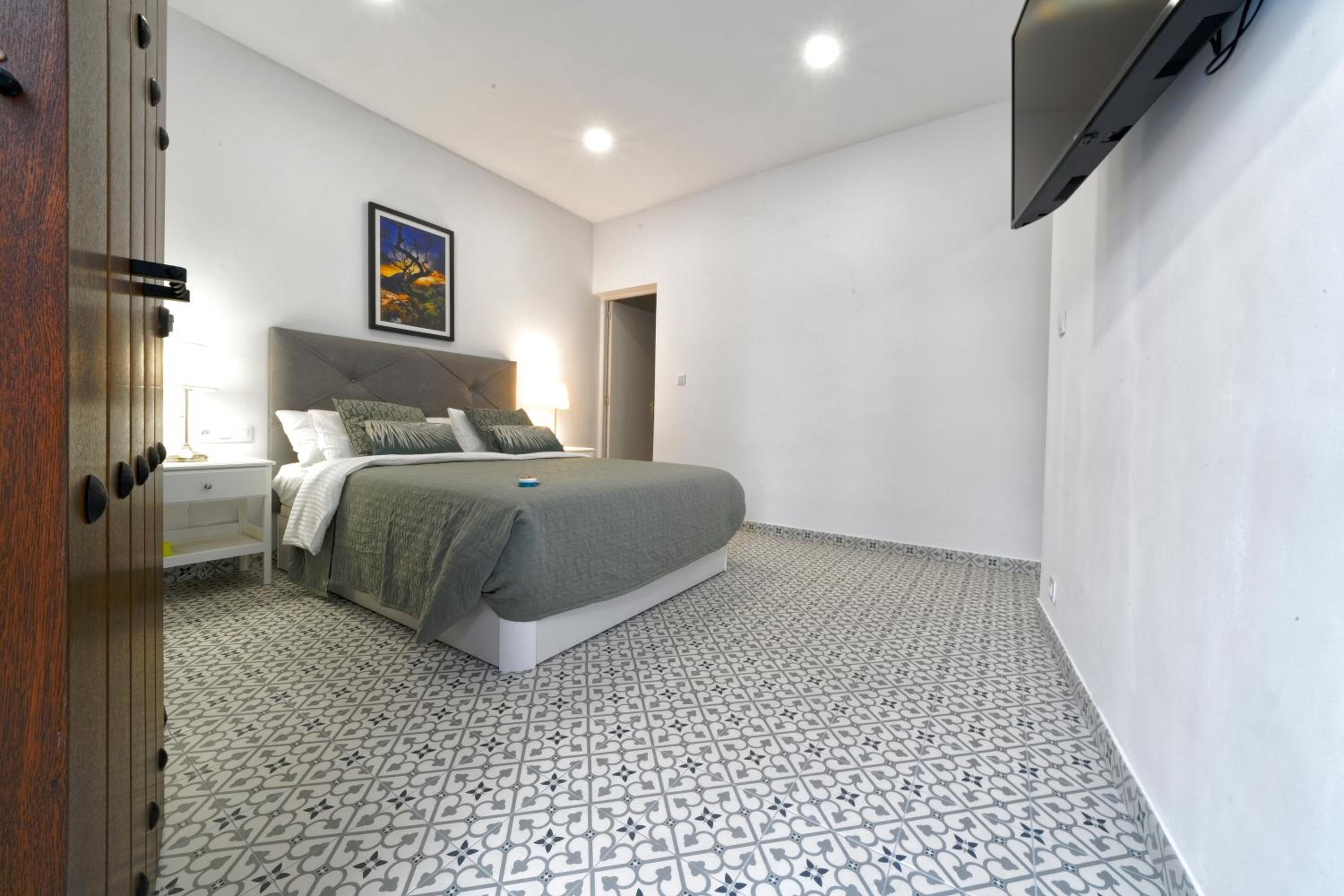 CASA VERDE Comfortable Air-Conditioned Modern Apartments