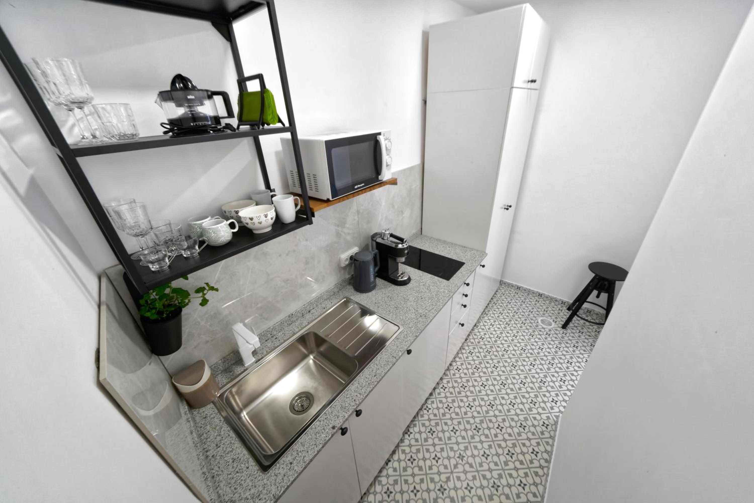 CASA VERDE Comfortable Air-Conditioned Modern Apartments