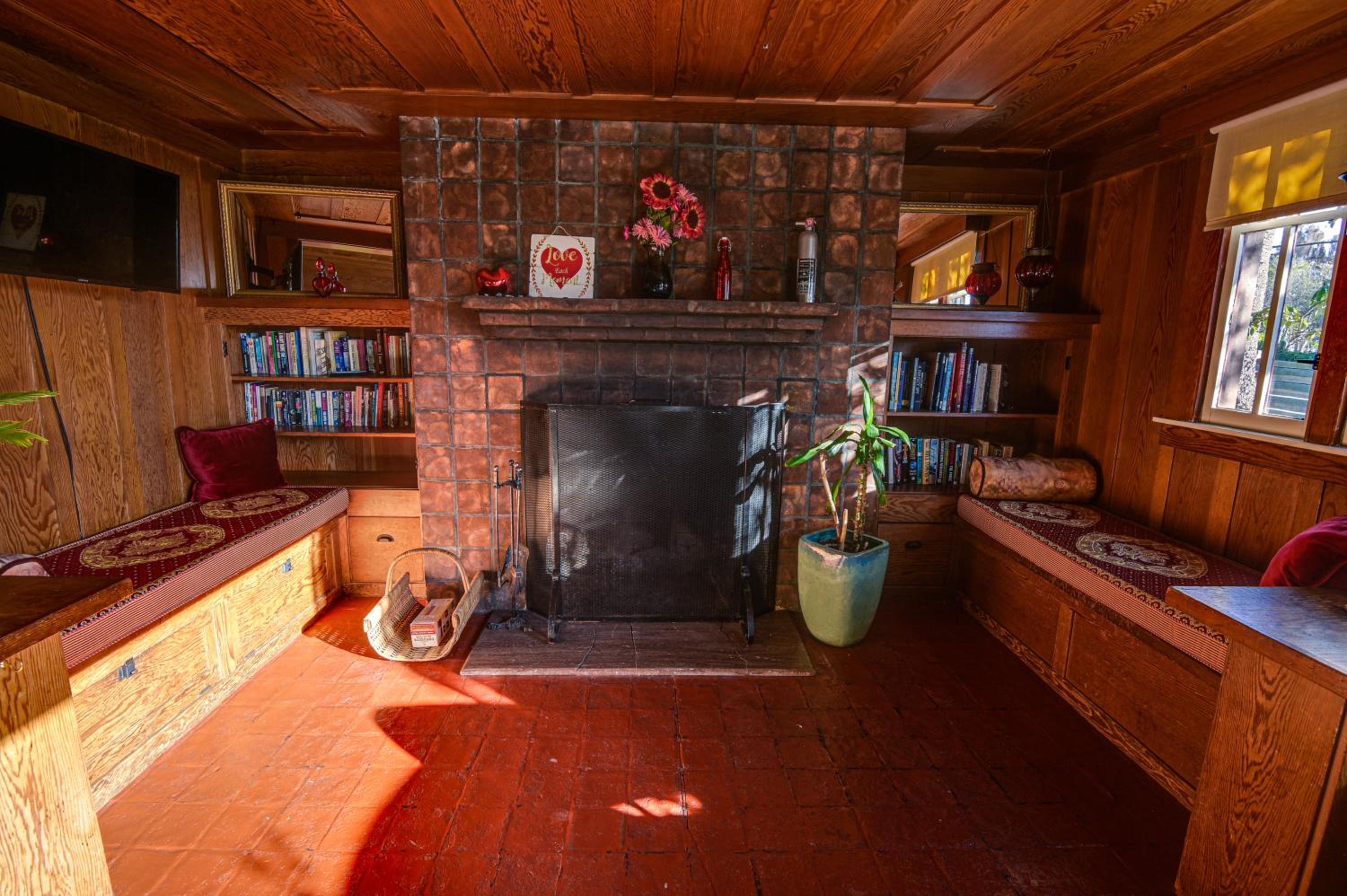 The Captains Quarters