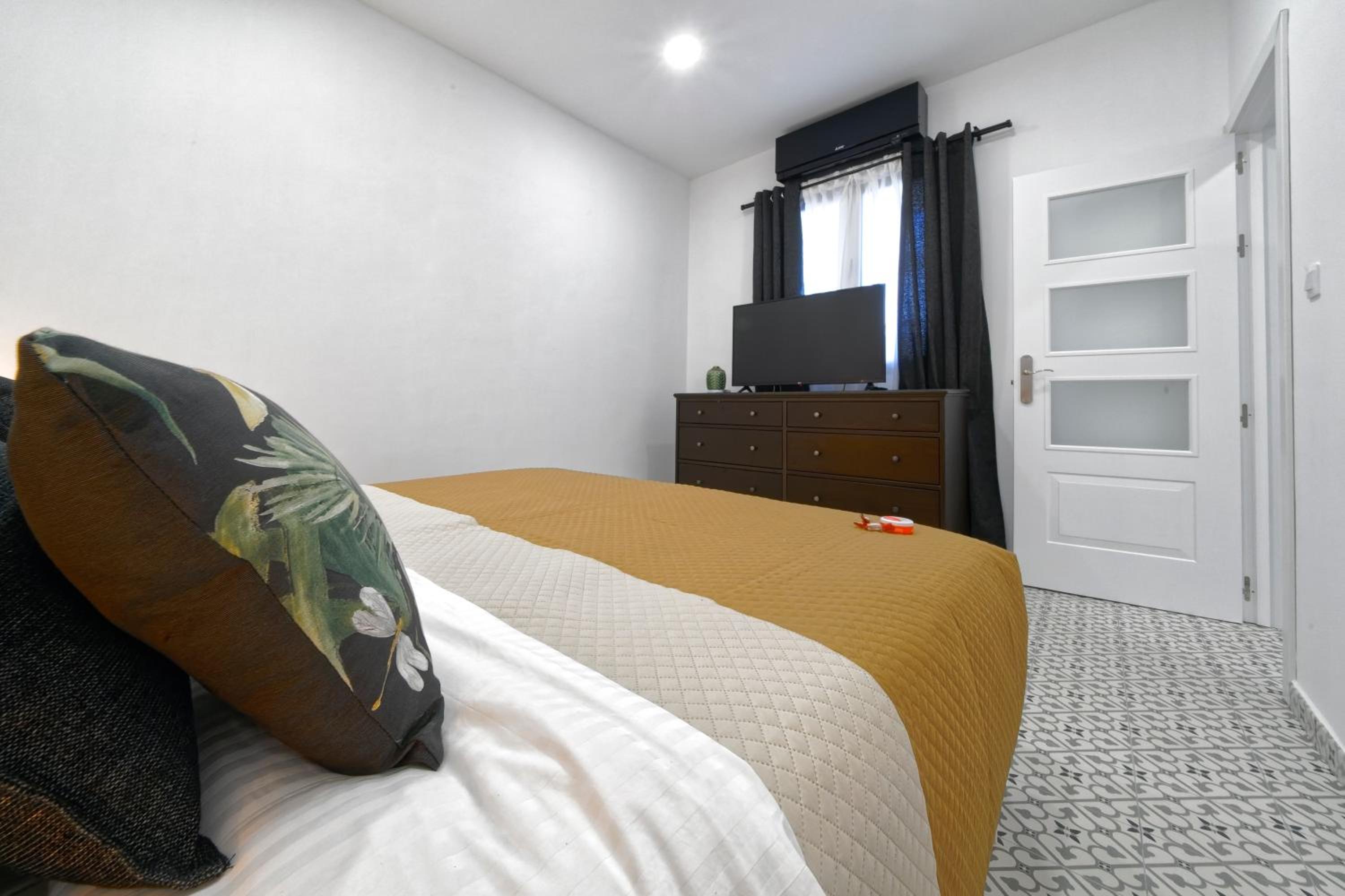 CASA VERDE Comfortable Air-Conditioned Modern Apartments