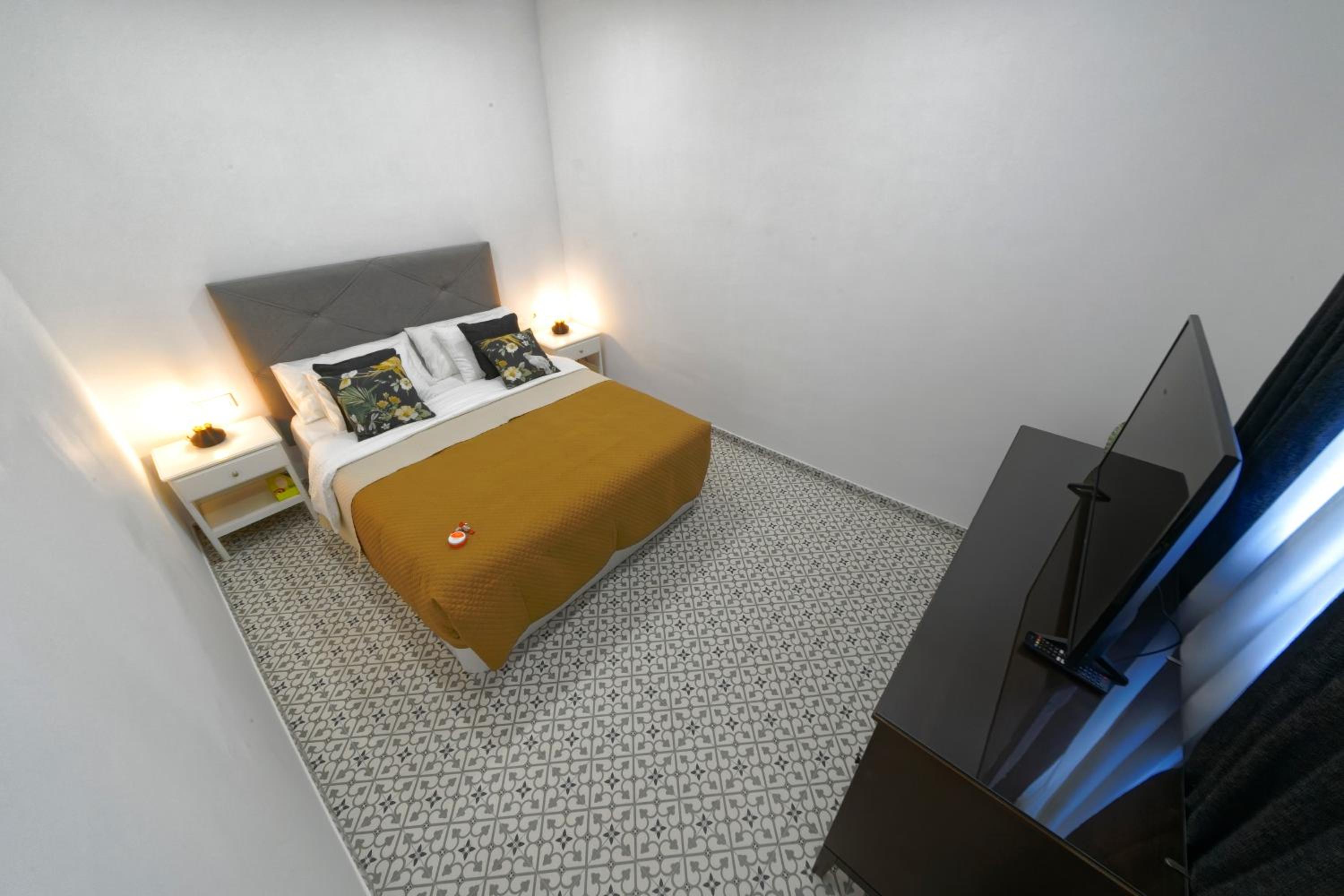 CASA VERDE Comfortable Air-Conditioned Modern Apartments
