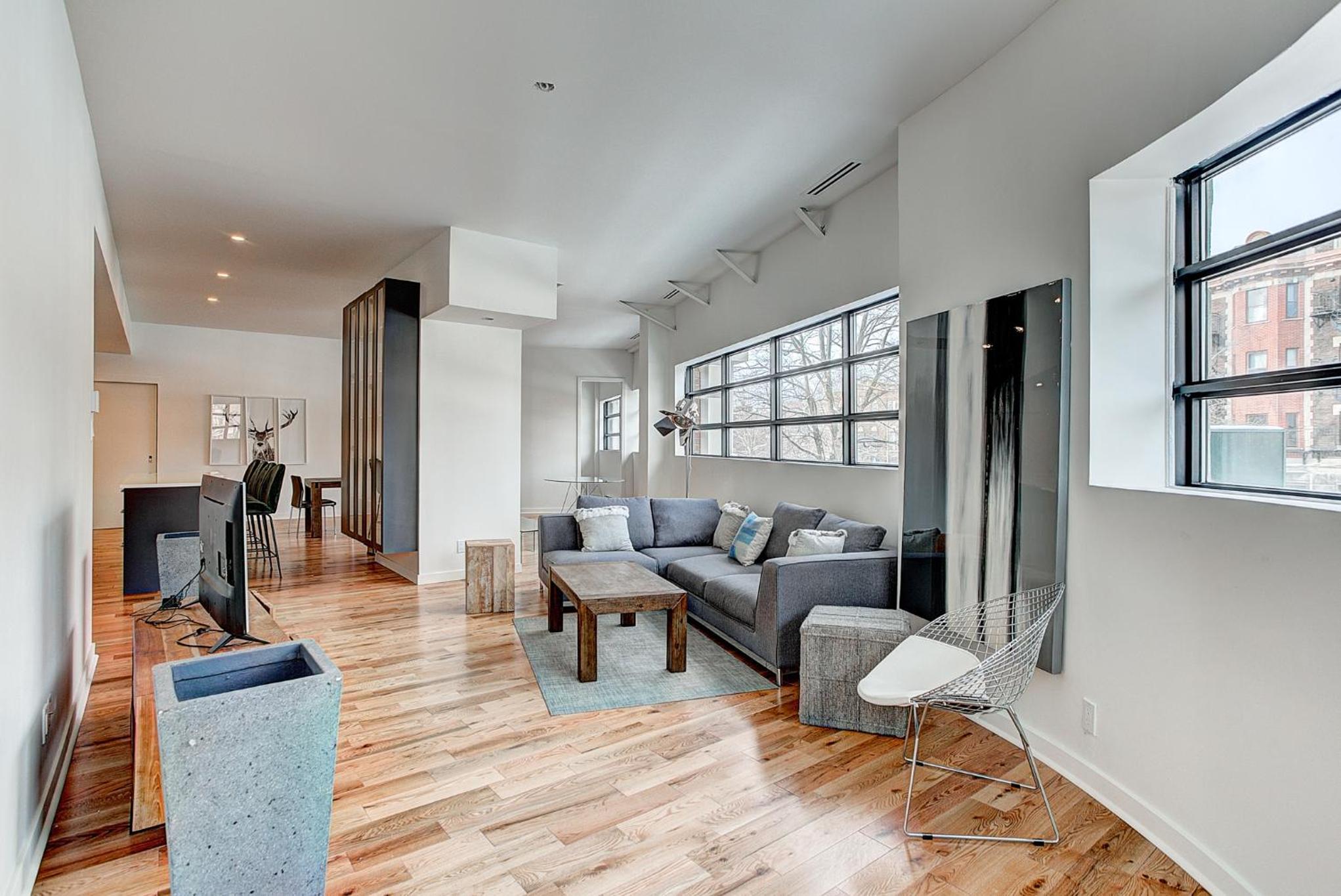 Modern Suites in NDG view 4