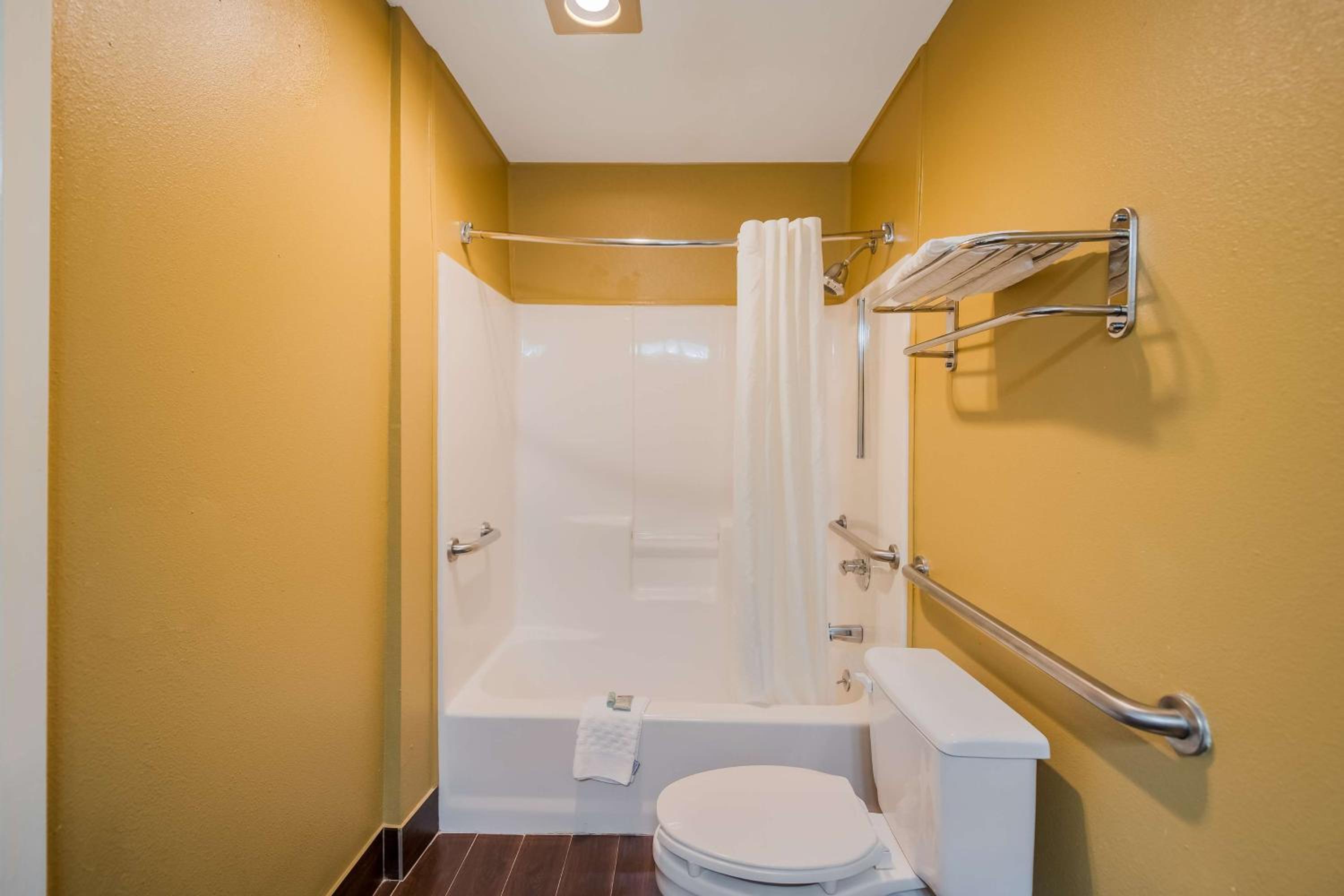 Mount Pleasant Vacations - SureStay Hotel by Best Western Mt Pleasant - Property Image 1
