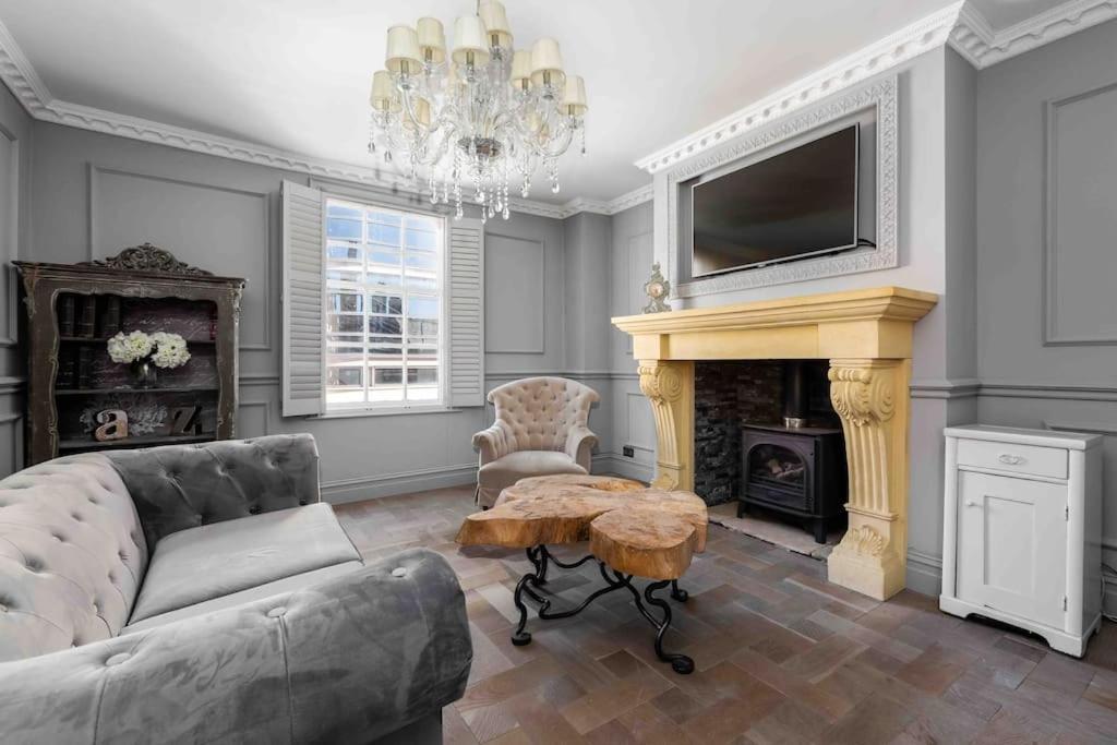 City Centre Georgian Townhouse