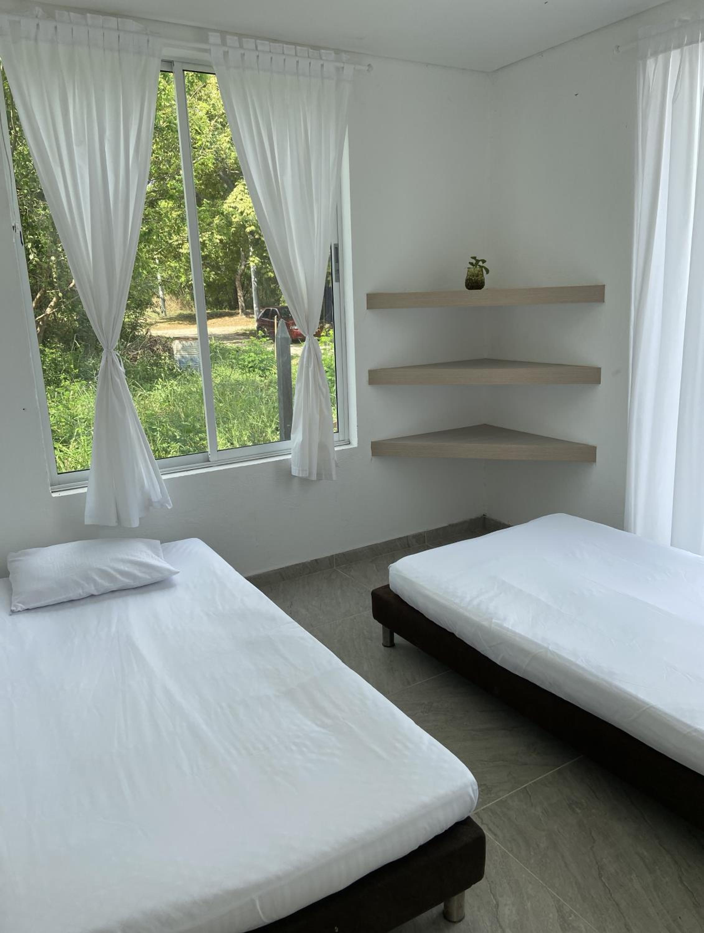 Casa Vacacional Bella Vista, Nariño Cundinamarca, con piscina, a 20 kilómetros de Girardot