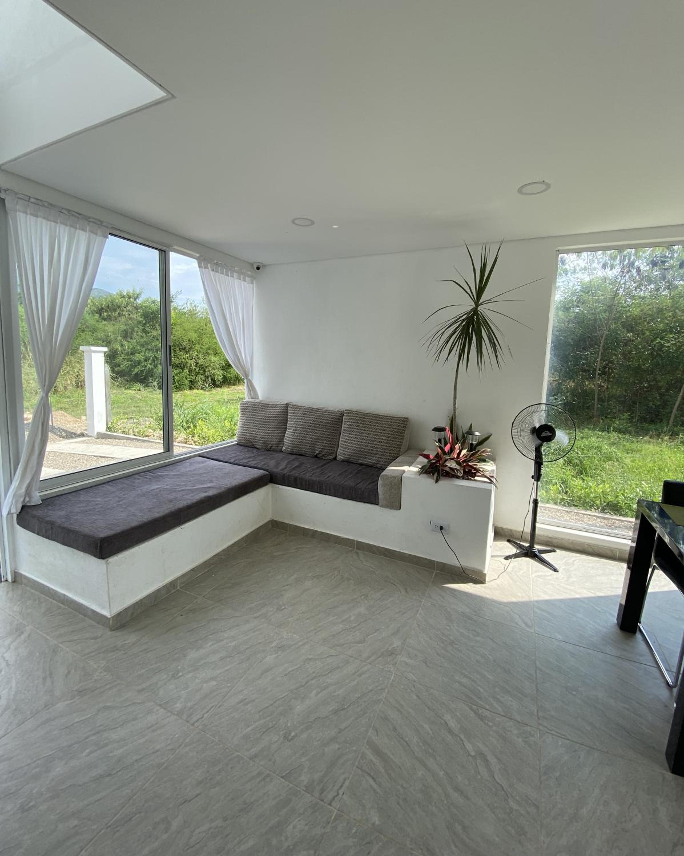 Casa Vacacional Bella Vista, Nariño Cundinamarca, con piscina, a 20 kilómetros de Girardot