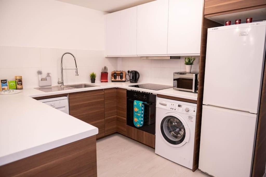 Delightful 2-Bedroom Flat 1, Oxford view 5