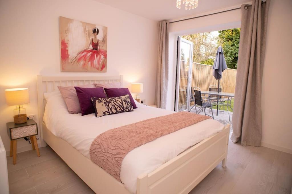 Delightful 2-Bedroom Flat 1, Oxford view 2