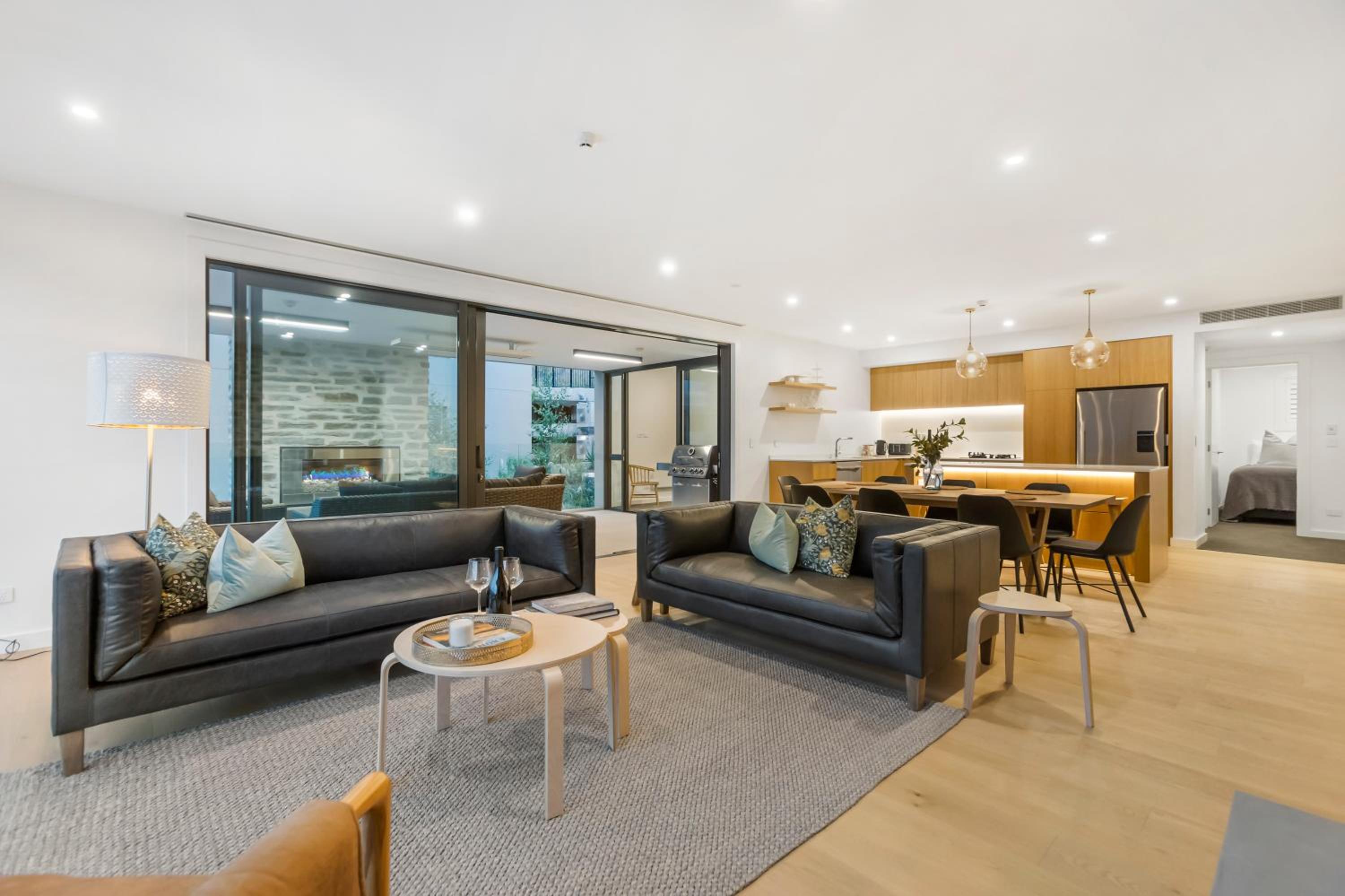 The Rocks Apartment by Sotheby's Luxury Rental Homes view 3