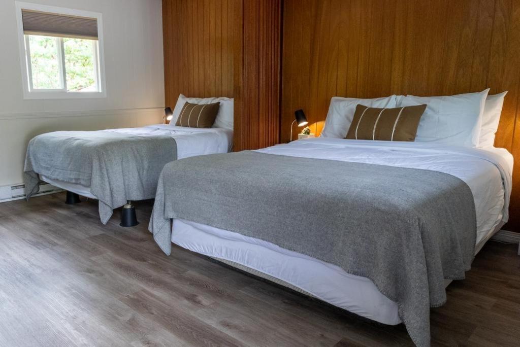 Barefoot Villas and Retreat