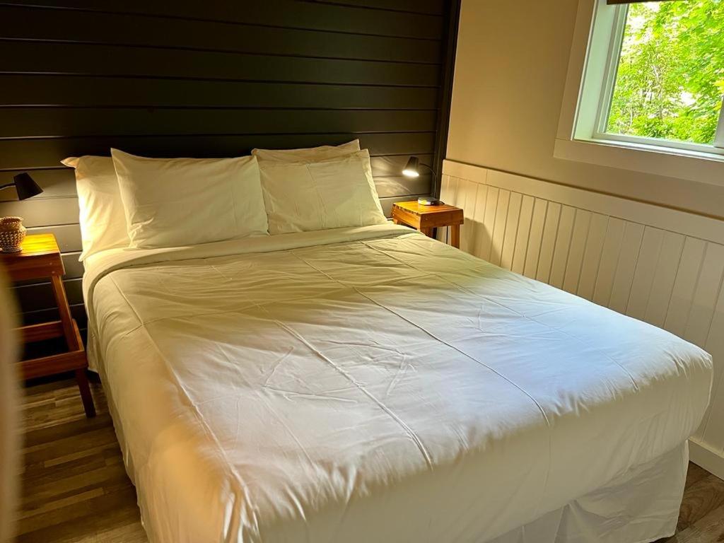 Barefoot Villas and Retreat