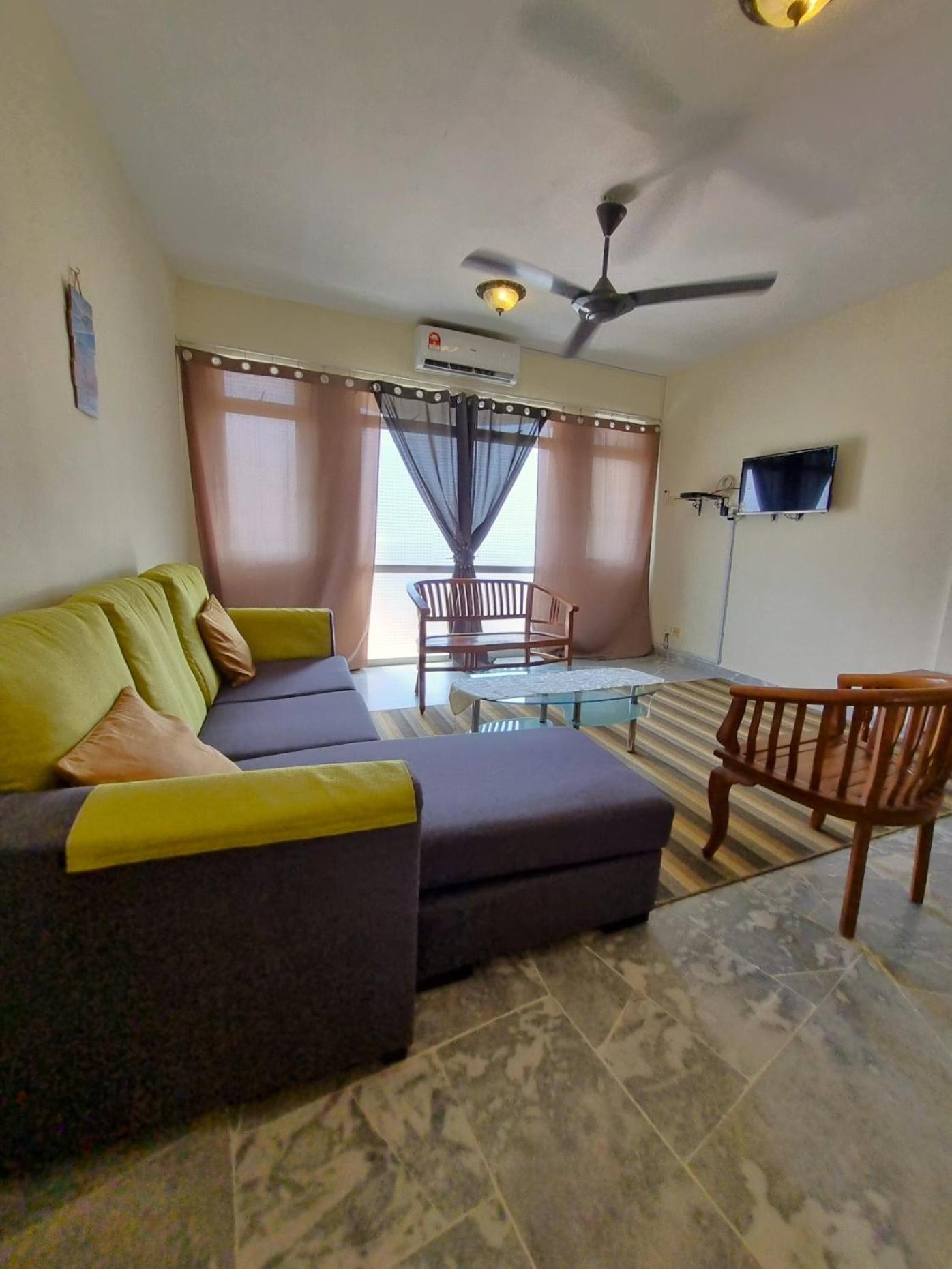 Homestay α Cocobay Condo Resort photo 7