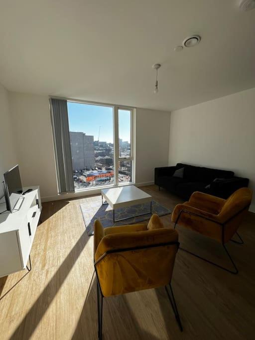Stylish 2 bedroom apartment view 3